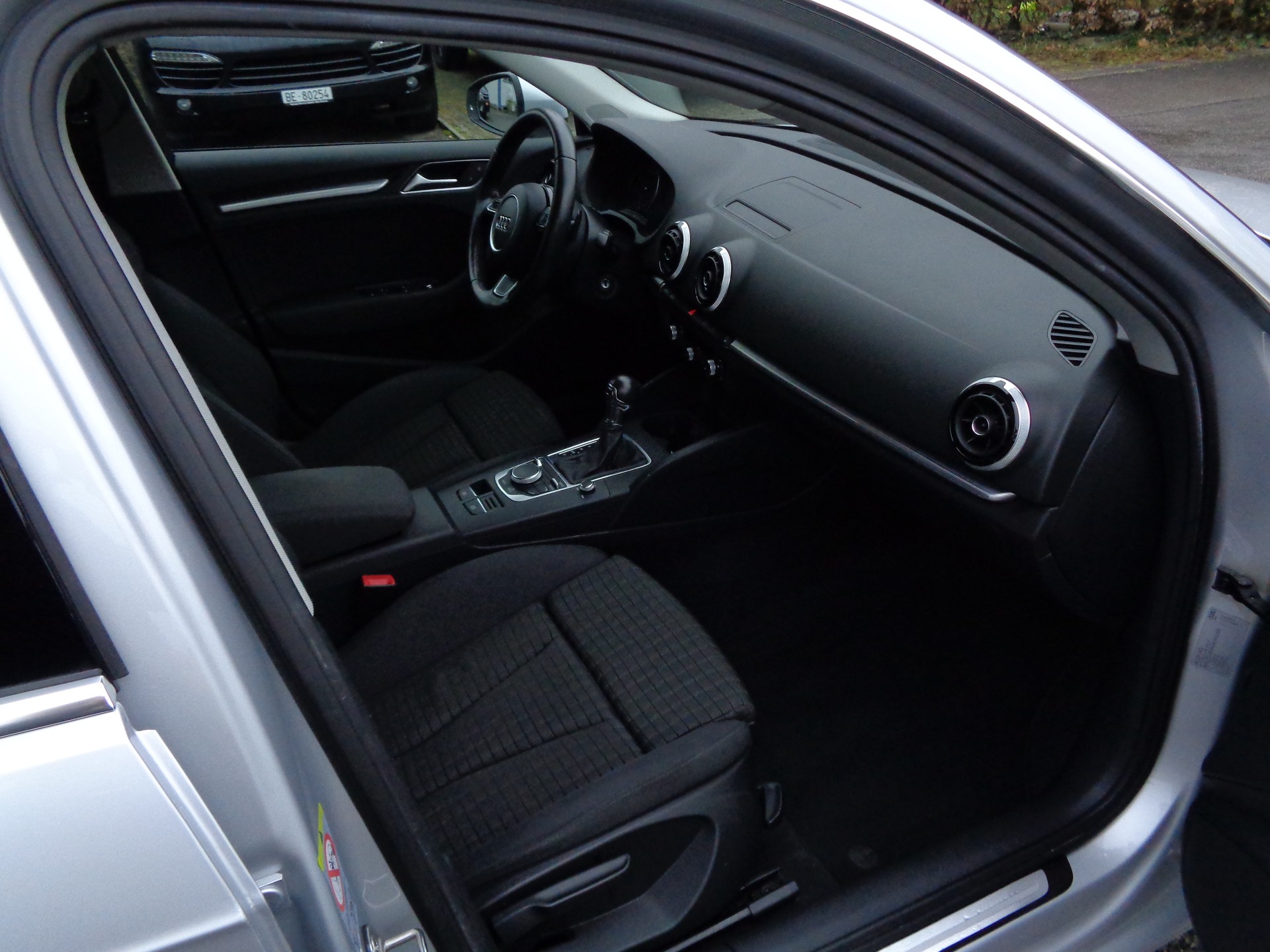 AUDI A3 Sportback 1.4 TFSI Ambition S-tronic-image-6
