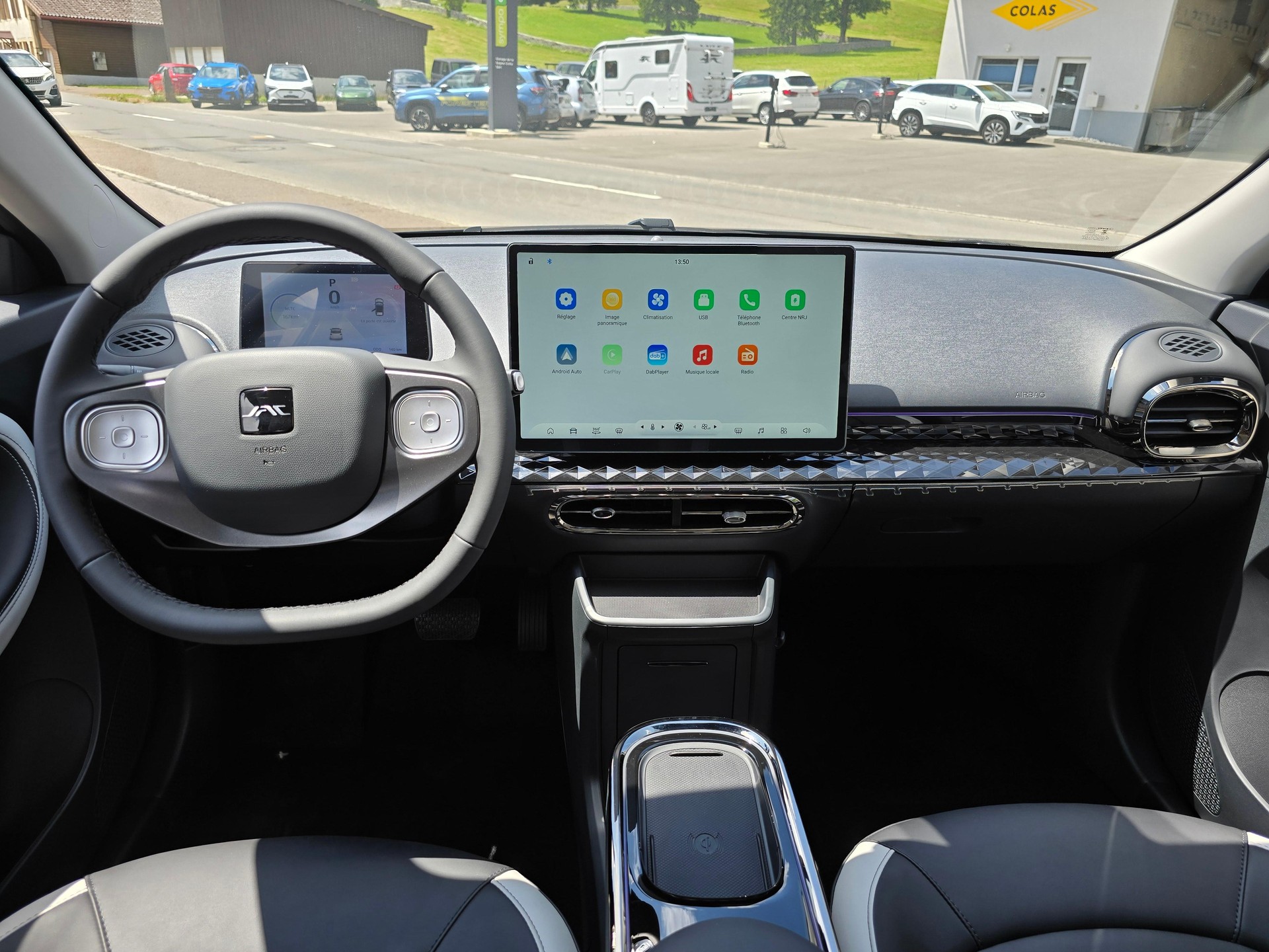 JAC E30X Electric-image-15