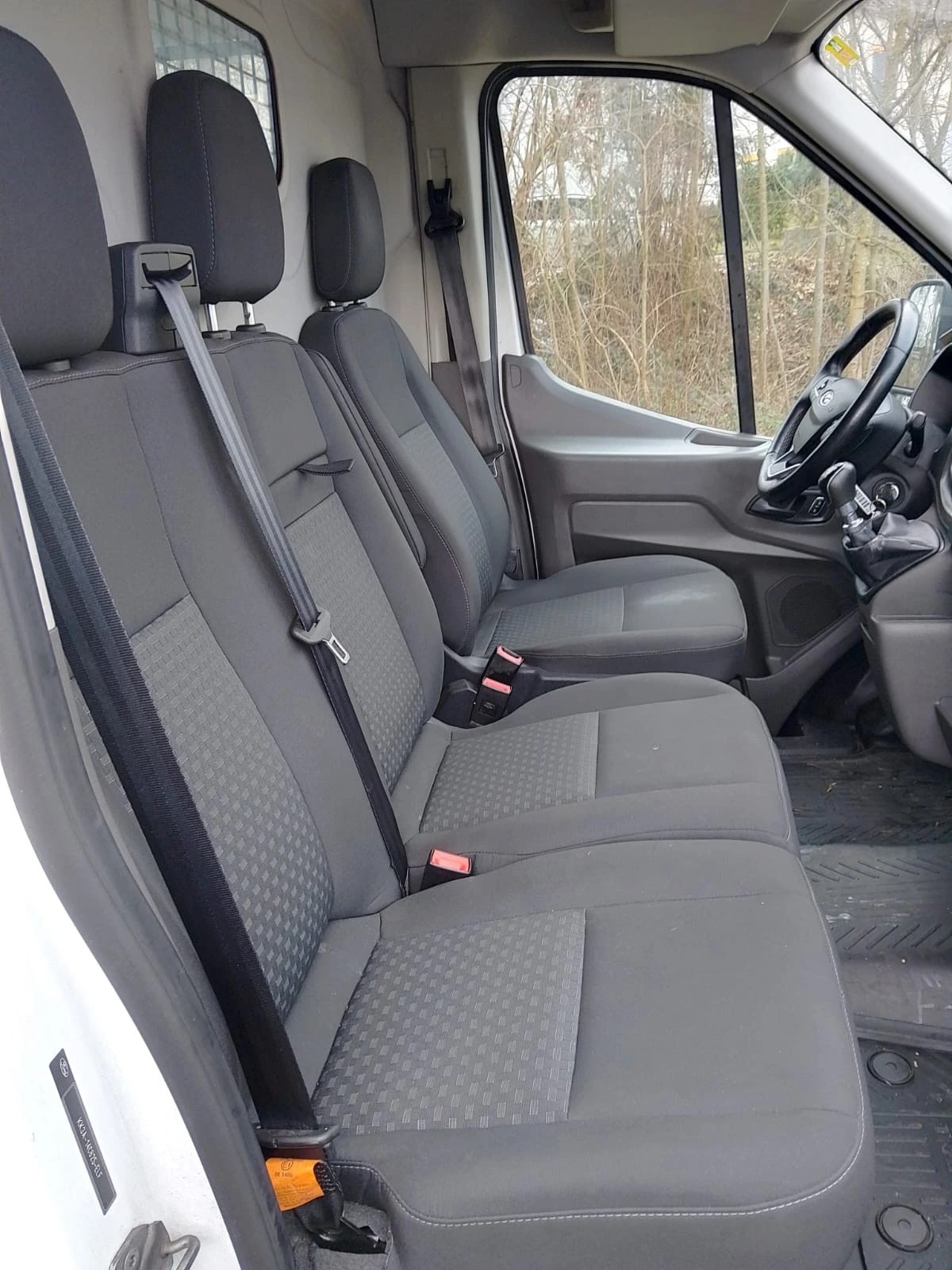 FORD Transit 350 L4 Ambiente 2.0 TDCi 185 RWD-image-13