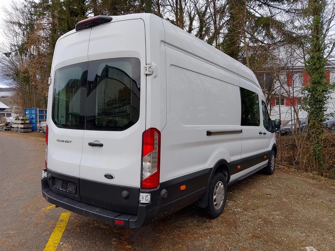 FORD Transit 350 L4 Ambiente 2.0 TDCi 185 RWD-image-4