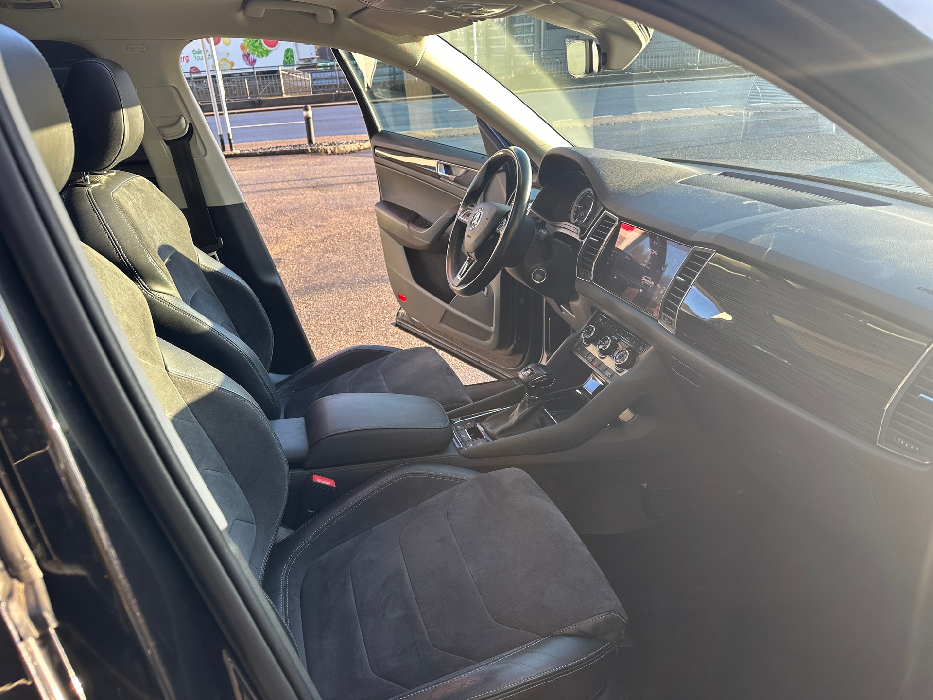 SKODA Kodiaq 2.0 TDI CR Style 4x4 DSG-image-13