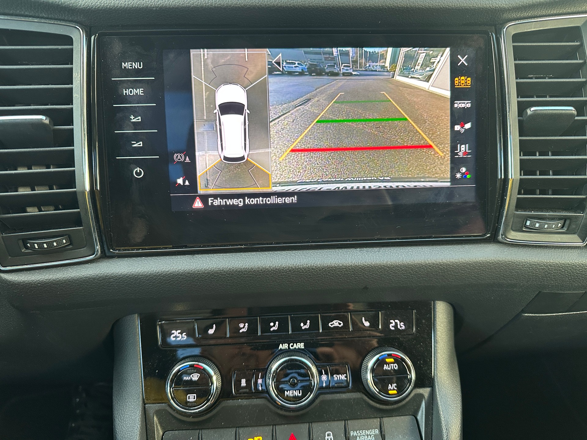 SKODA Kodiaq 2.0 TDI CR Style 4x4 DSG-image-15