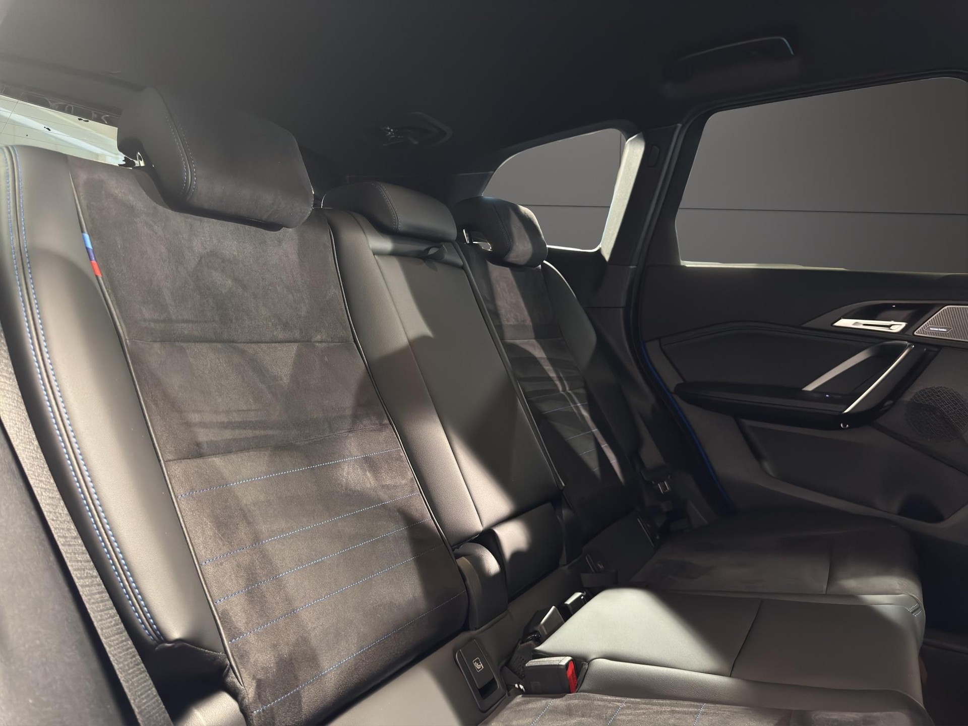 BMW X1 23d xDrive-image-16