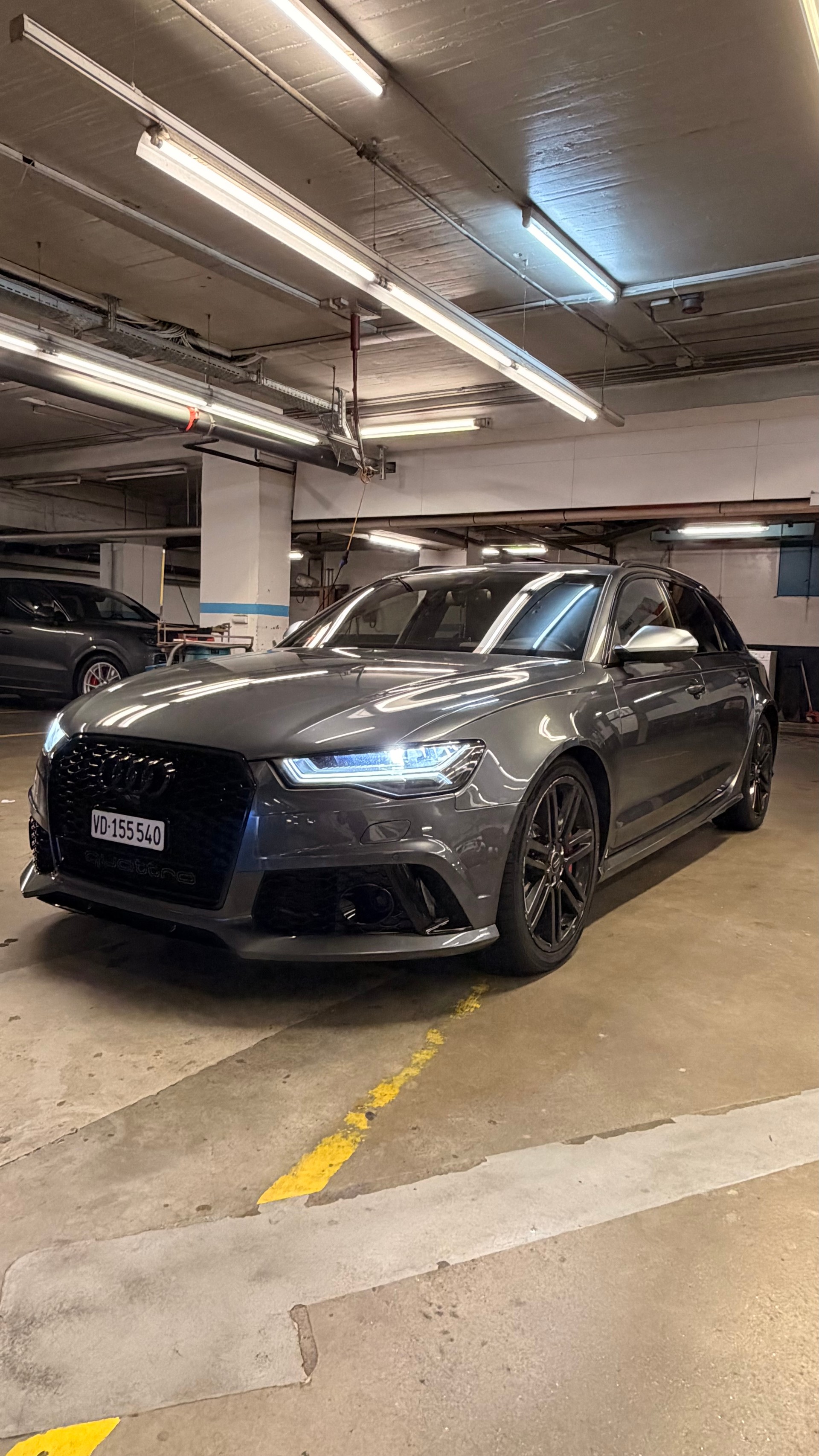 AUDI RS6 Avant 4.0 TFSI V8 performance quattro-image-0