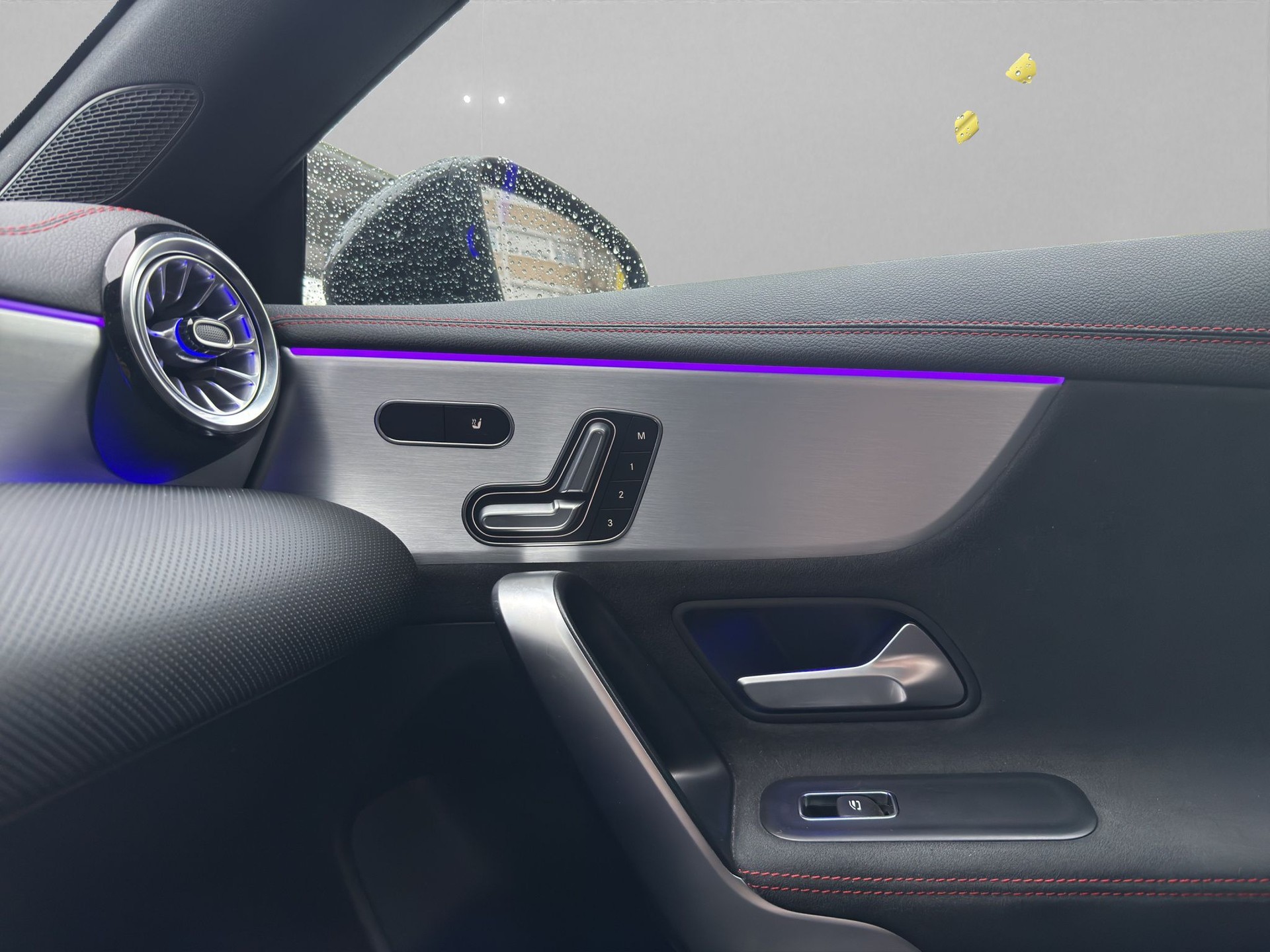 MERCEDES-BENZ CLA 250 e AMG Line 8G-DCT-image-8