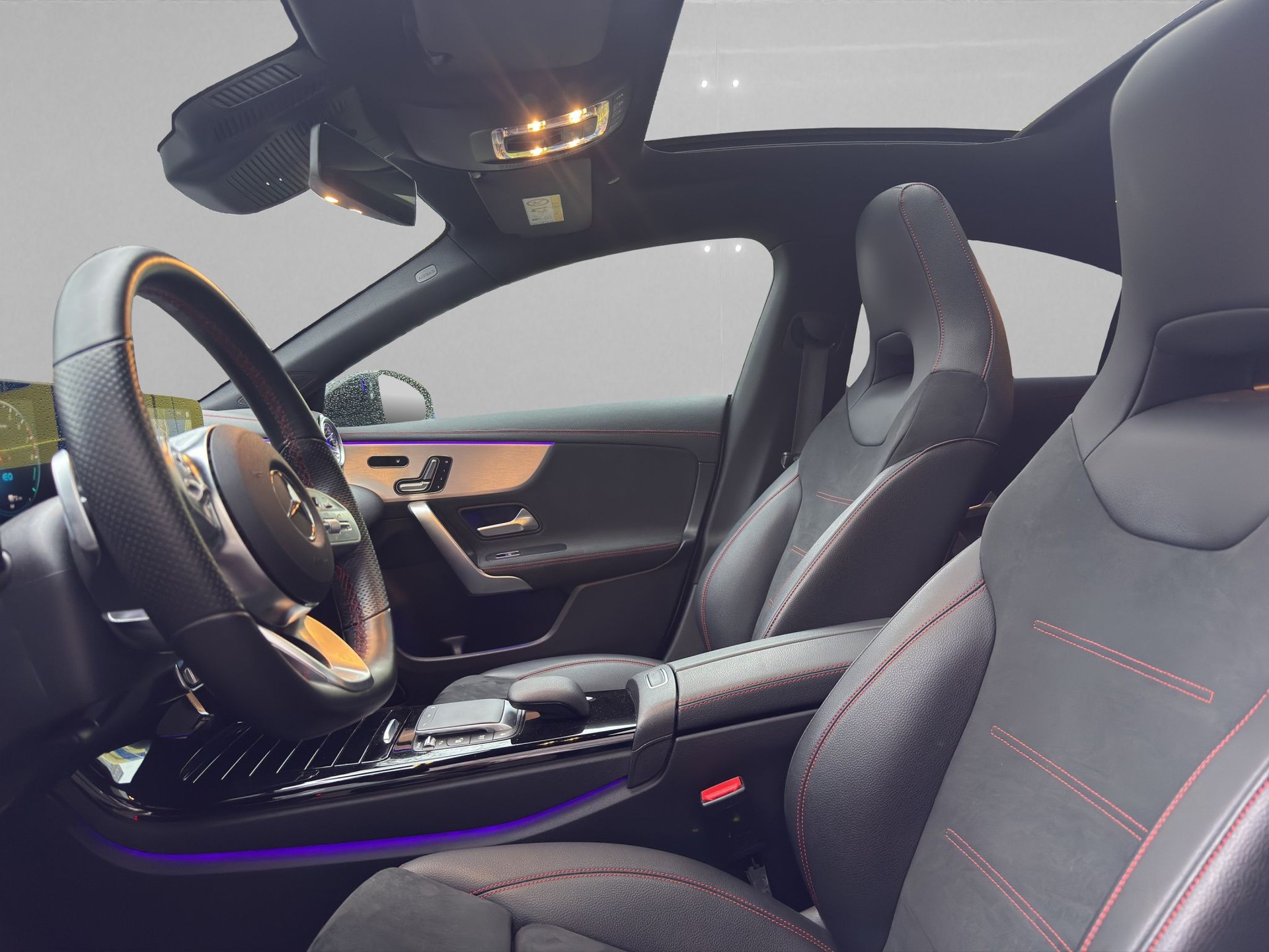 MERCEDES-BENZ CLA 250 e AMG Line 8G-DCT-image-5