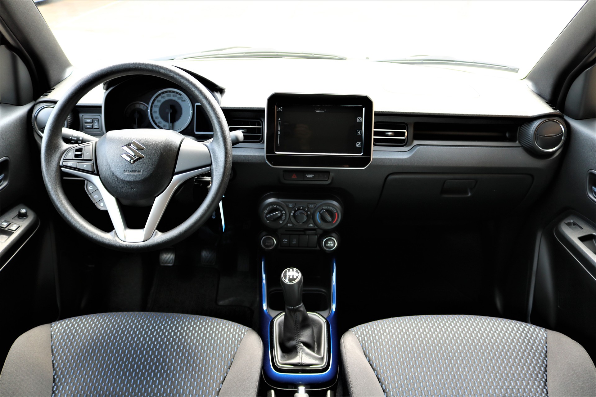 SUZUKI Ignis 1.2i Compact+ Hybrid-image-3