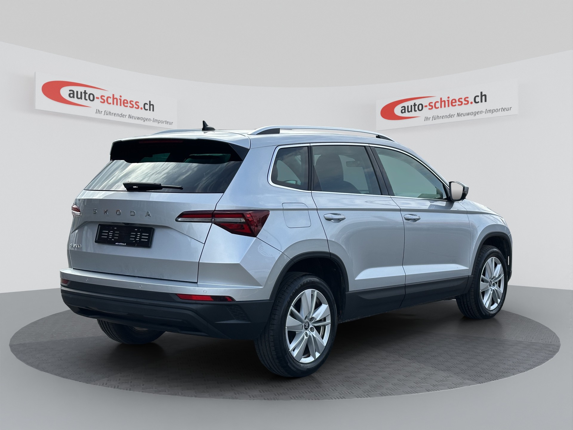 SKODA Karoq 1.5 TSI Selection DSG-image-4