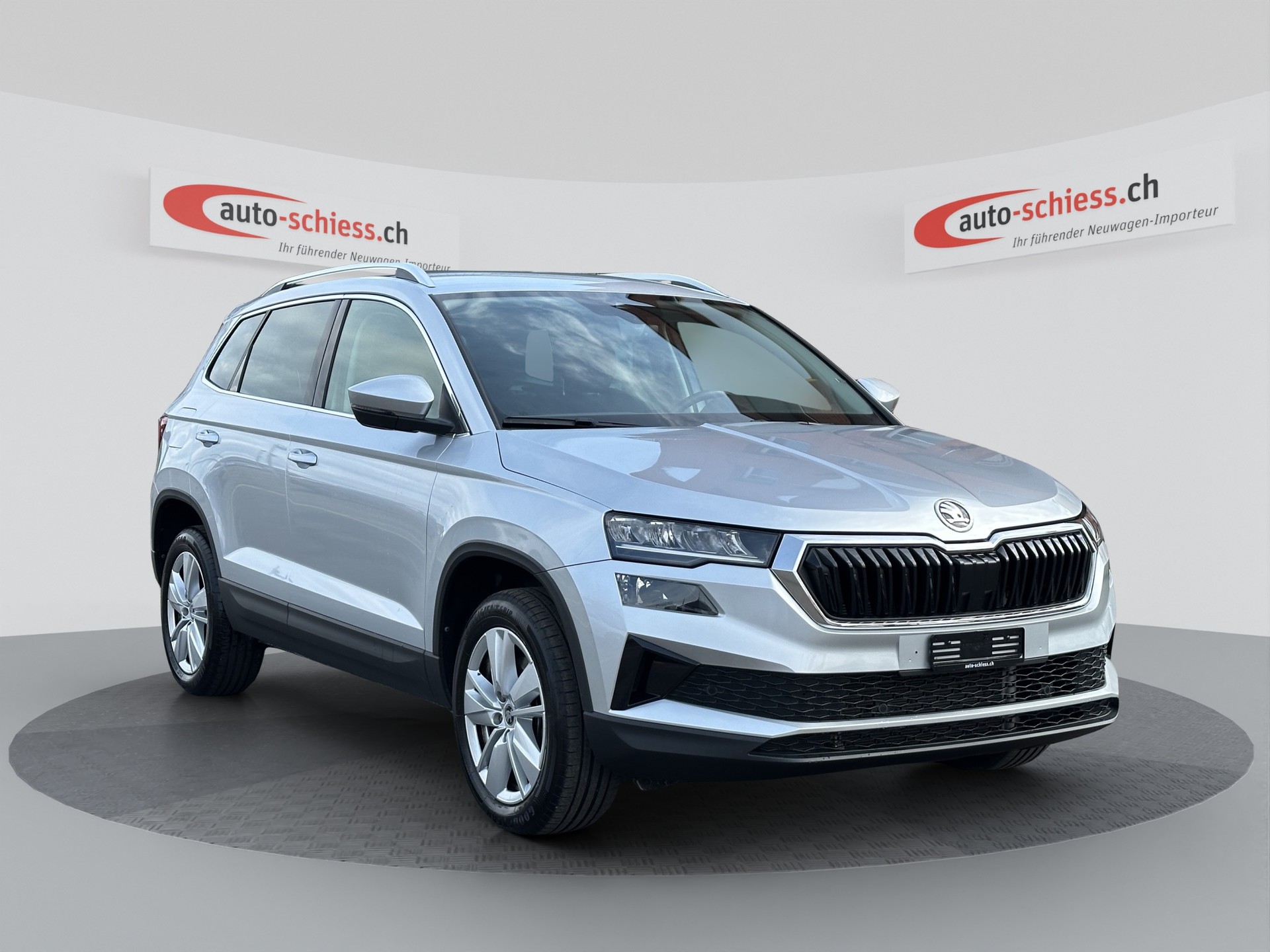 SKODA Karoq 1.5 TSI Selection DSG-image-0