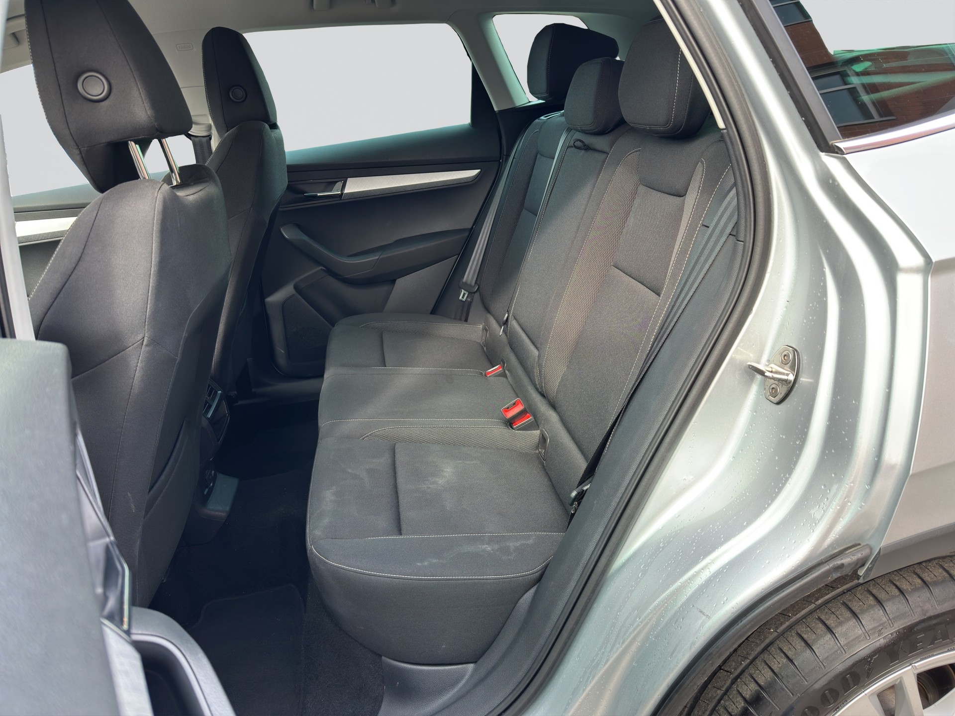 SKODA Karoq 1.5 TSI Selection DSG-image-7