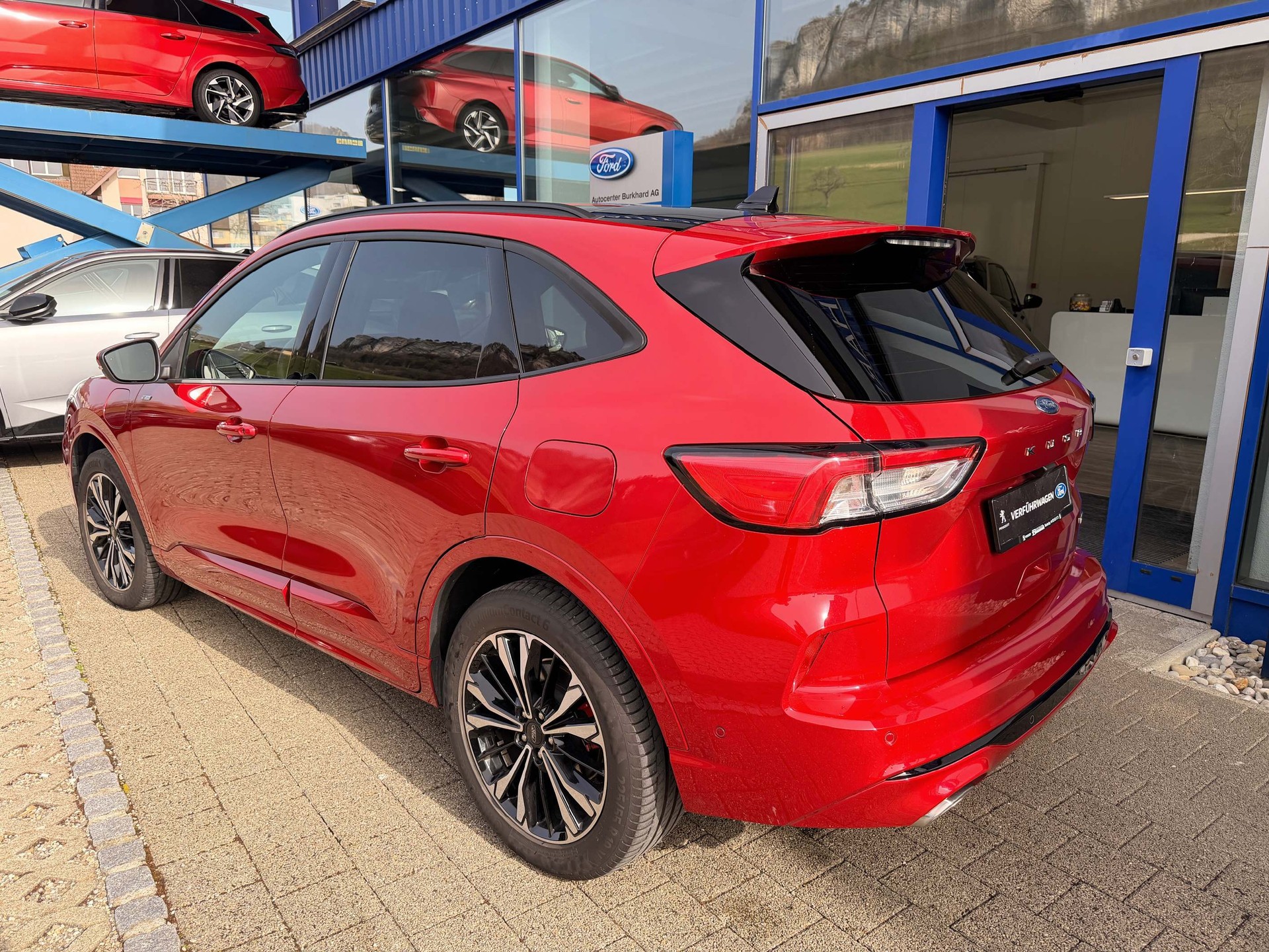 FORD Kuga 2.5 Plug-in Hybrid ST-Line X-image-6