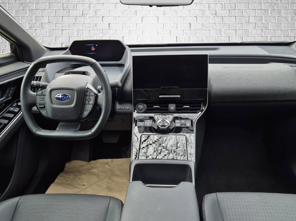 SUBARU Solterra eV Luxury AWD-image-5