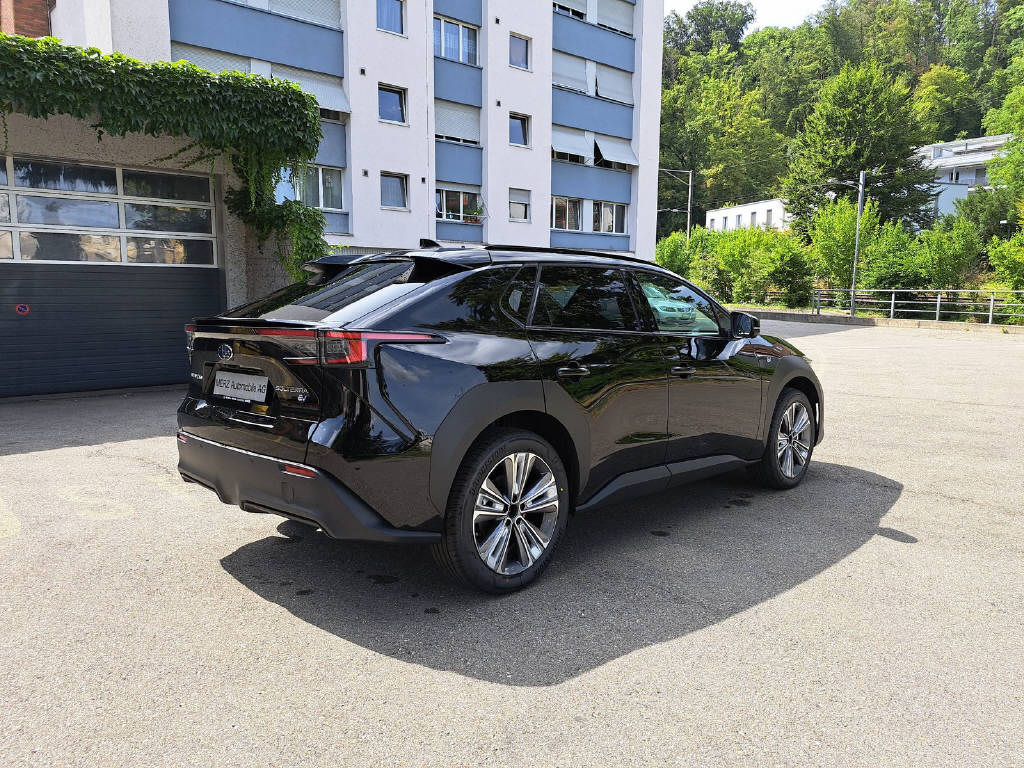 SUBARU Solterra eV Luxury AWD-image-9