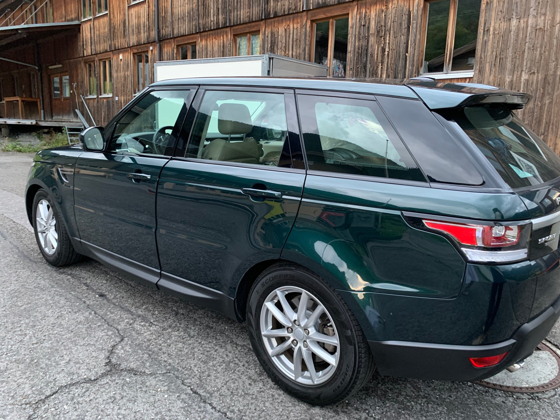LAND ROVER Range Rover Sport 3.0 TDV6 SE Automatic-image-1