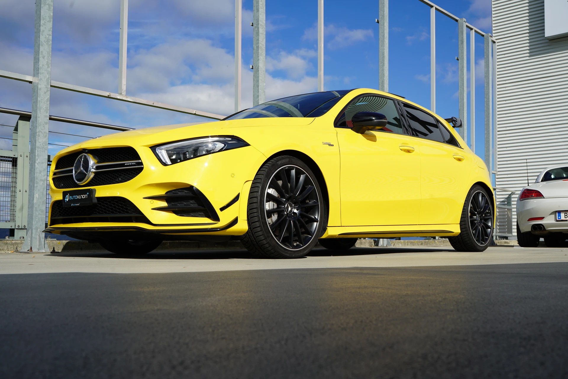 MERCEDES-BENZ A 35 AMG 4MATIC SPEEDSHIFT NIGHT AERODYNAMIK l 306 PS-image-8