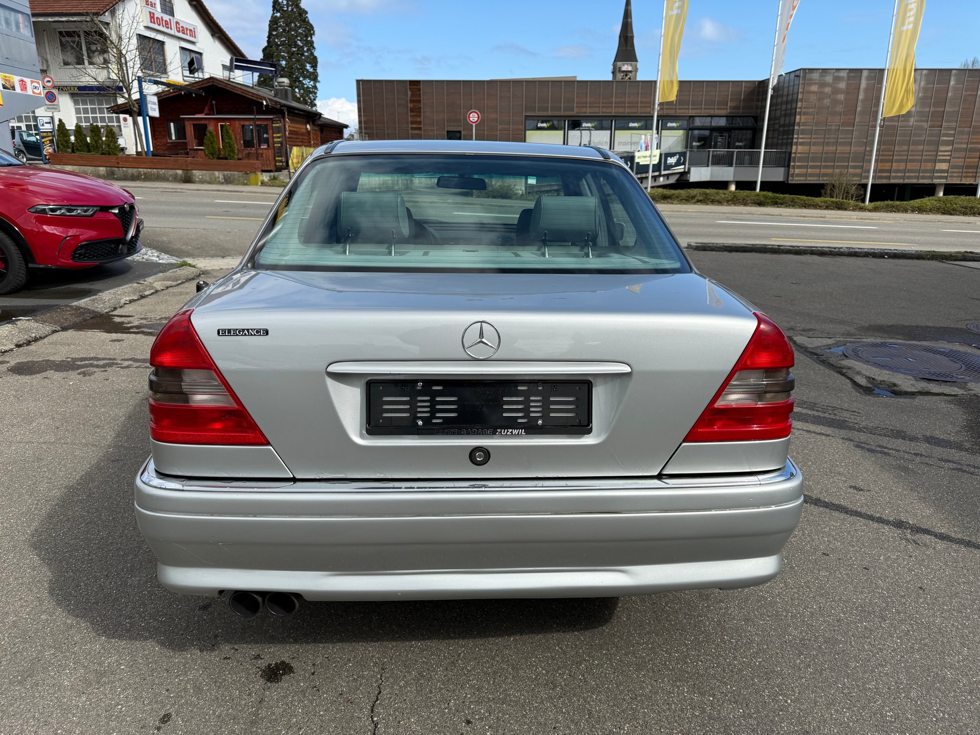 MERCEDES-BENZ C 220 Elégance-image-3