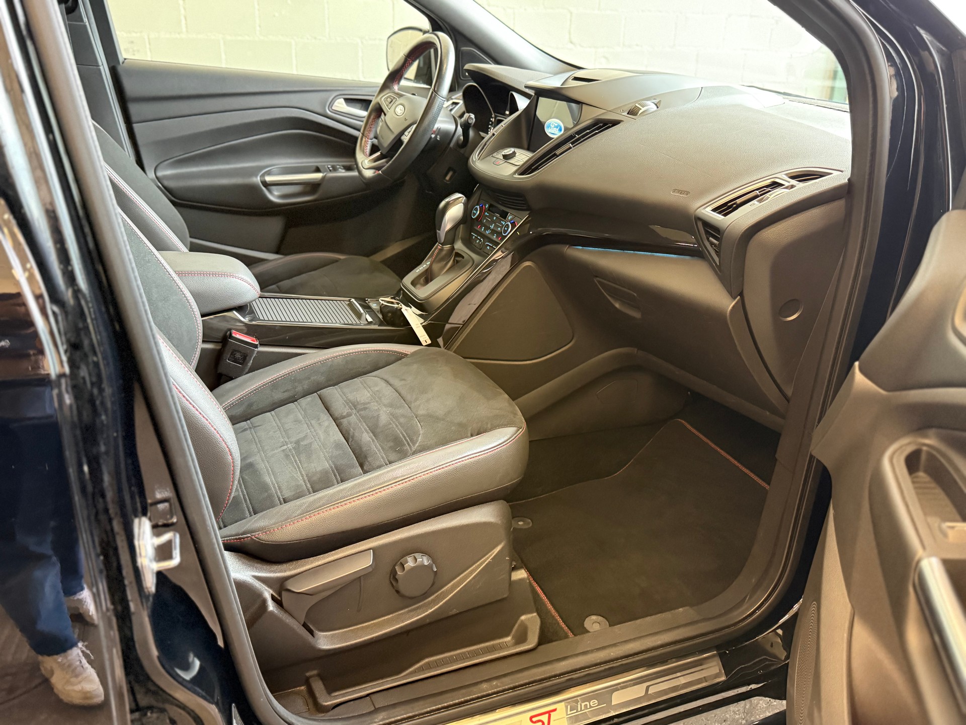 FORD Kuga 2.0 TDCi ST Line High 4WD PowerShift-image-7