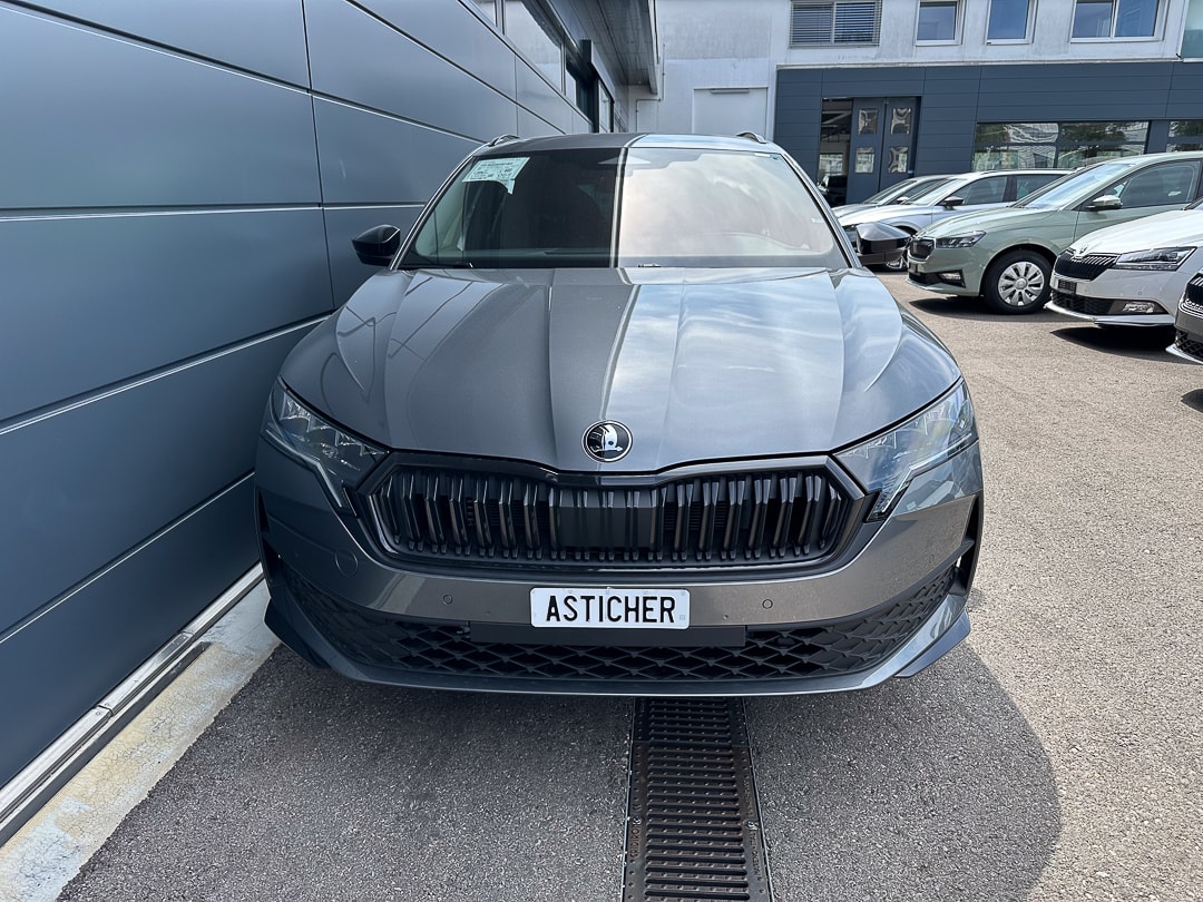 SKODA Octavia Combi 2.0 TSI DSG Sport Line 4x4-image-1