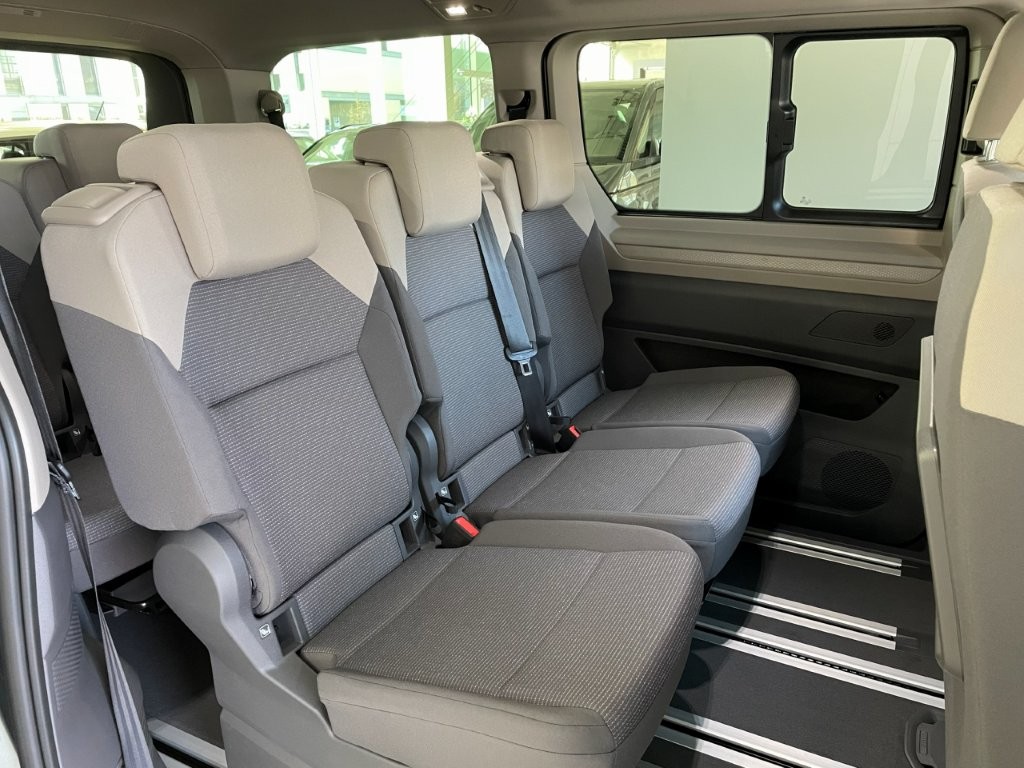 VW Multivan 2.0 TDI Liberty DSG Lang-image-6