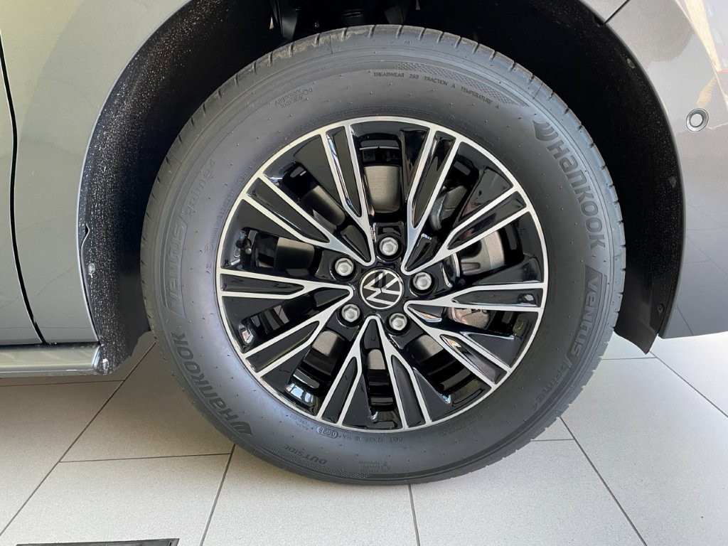 VW Multivan 2.0 TDI Liberty DSG Lang-image-4