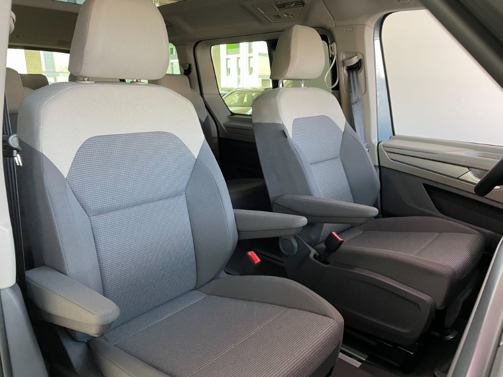 VW Multivan 2.0 TDI Liberty DSG Lang-image-5