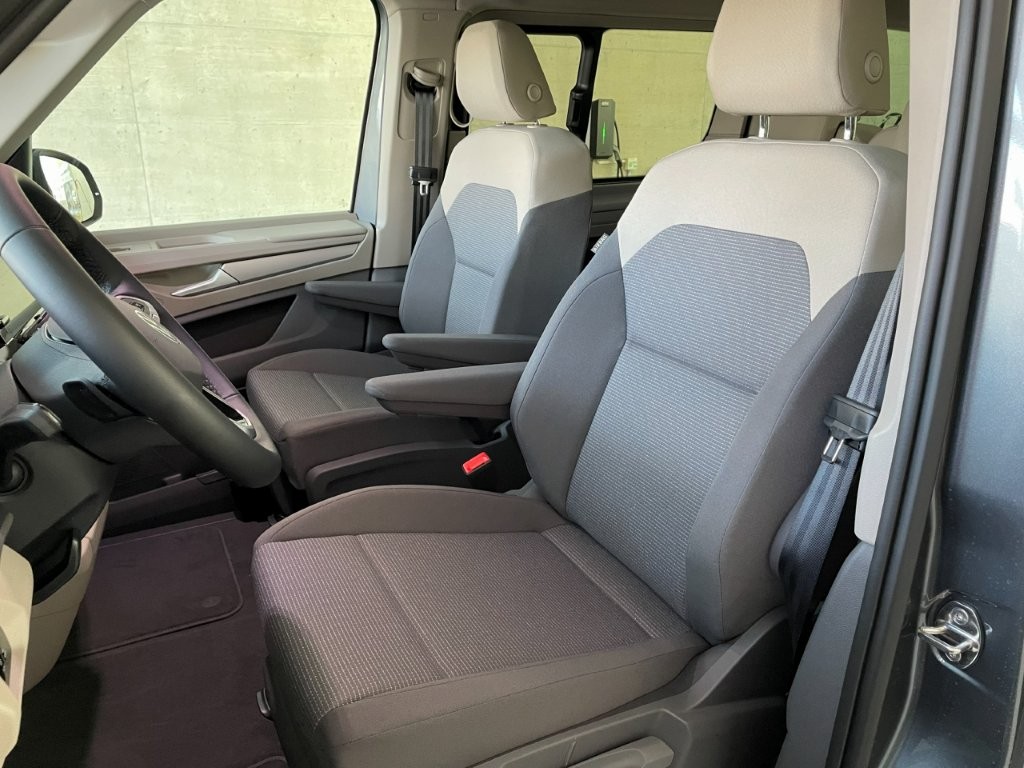 VW Multivan 2.0 TDI Liberty DSG Lang-image-10