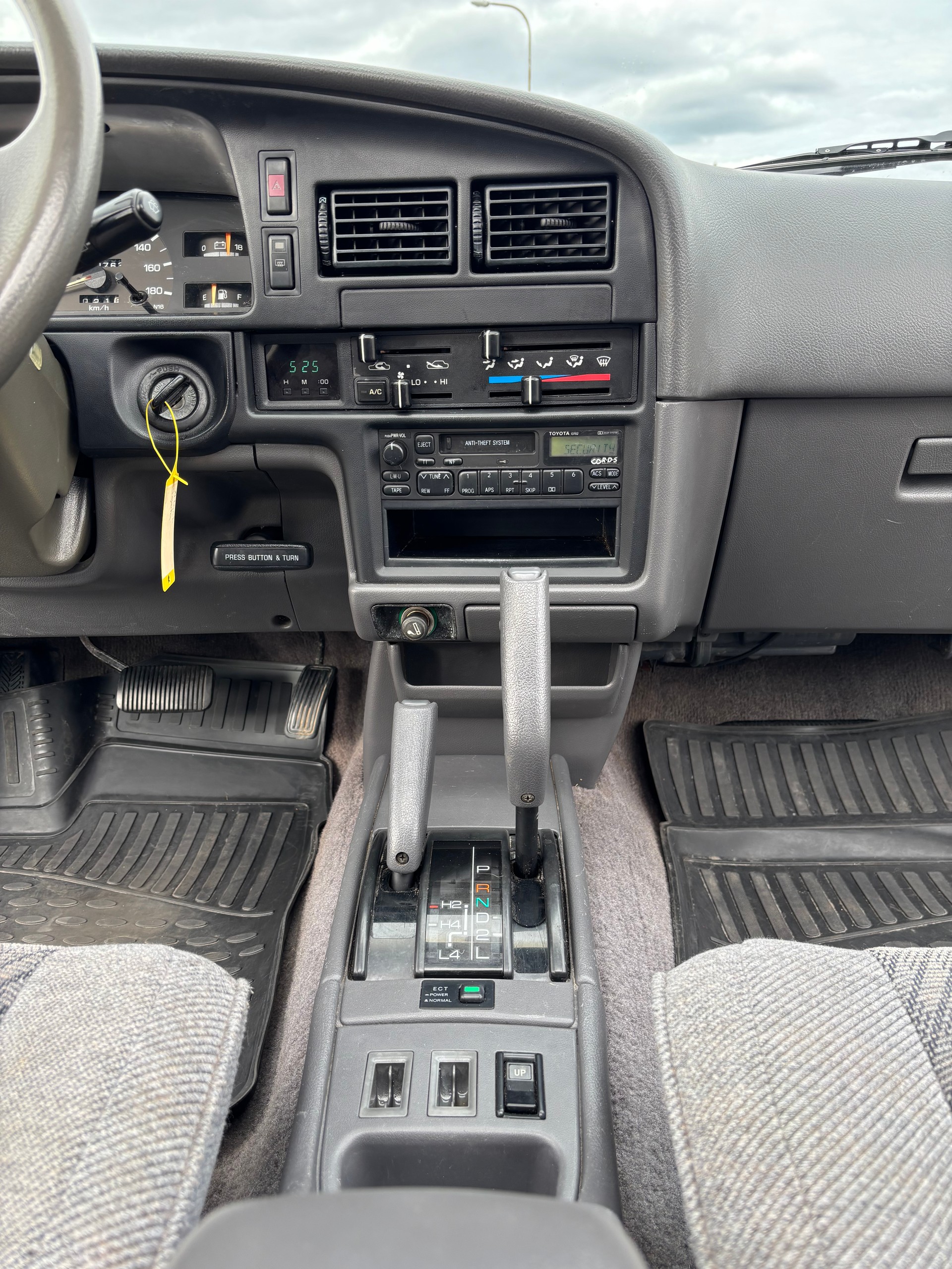 TOYOTA 4-Runner 3.0-image-7