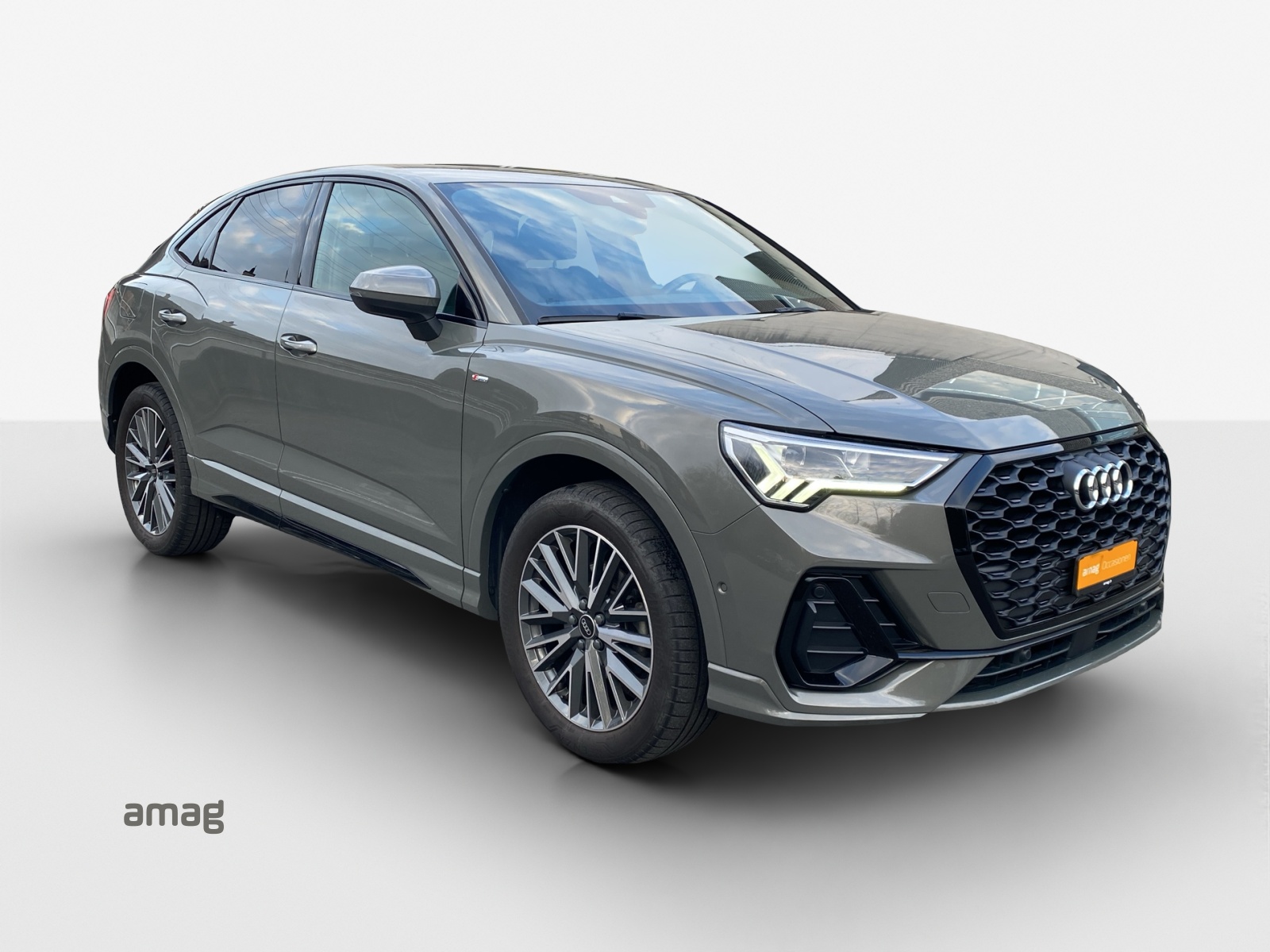 AUDI Q3 Sportback 35 TFSI S line Attraction S-tronic-image-5