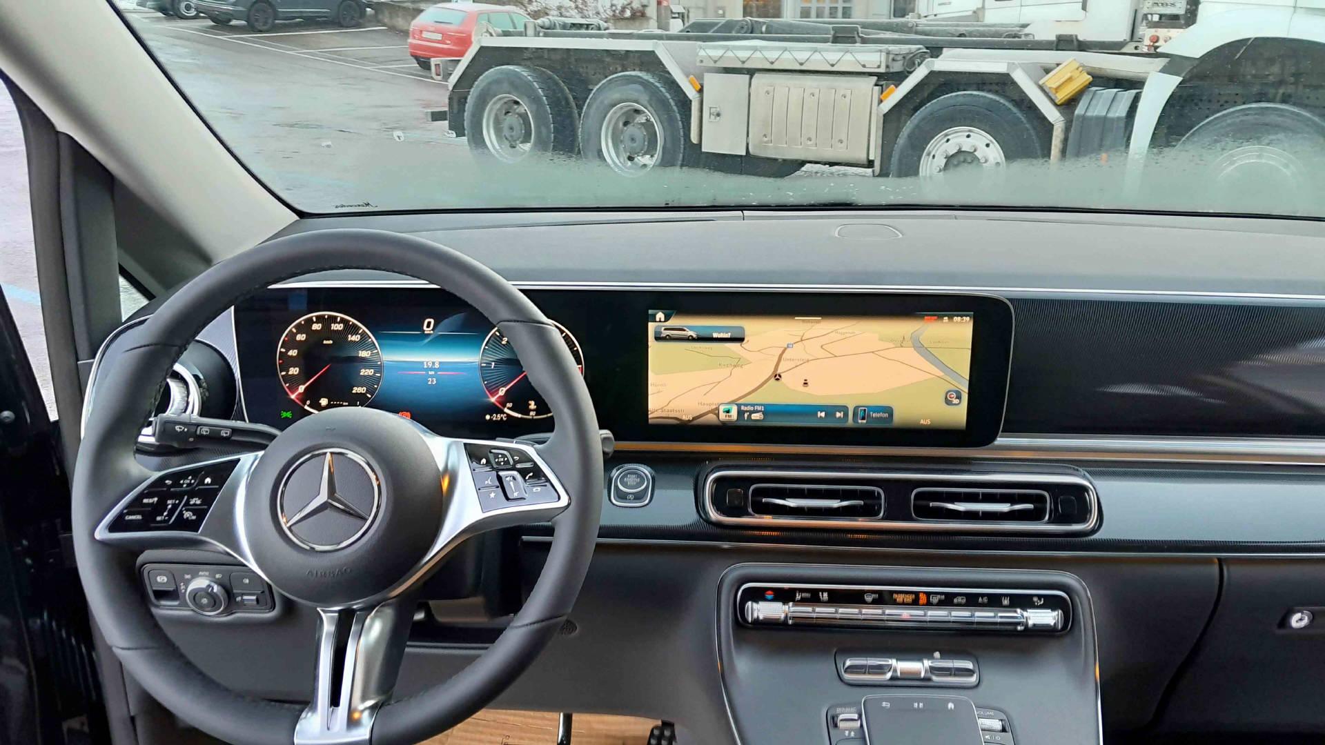 MERCEDES-BENZ V 250d Style L 4x4-image-9