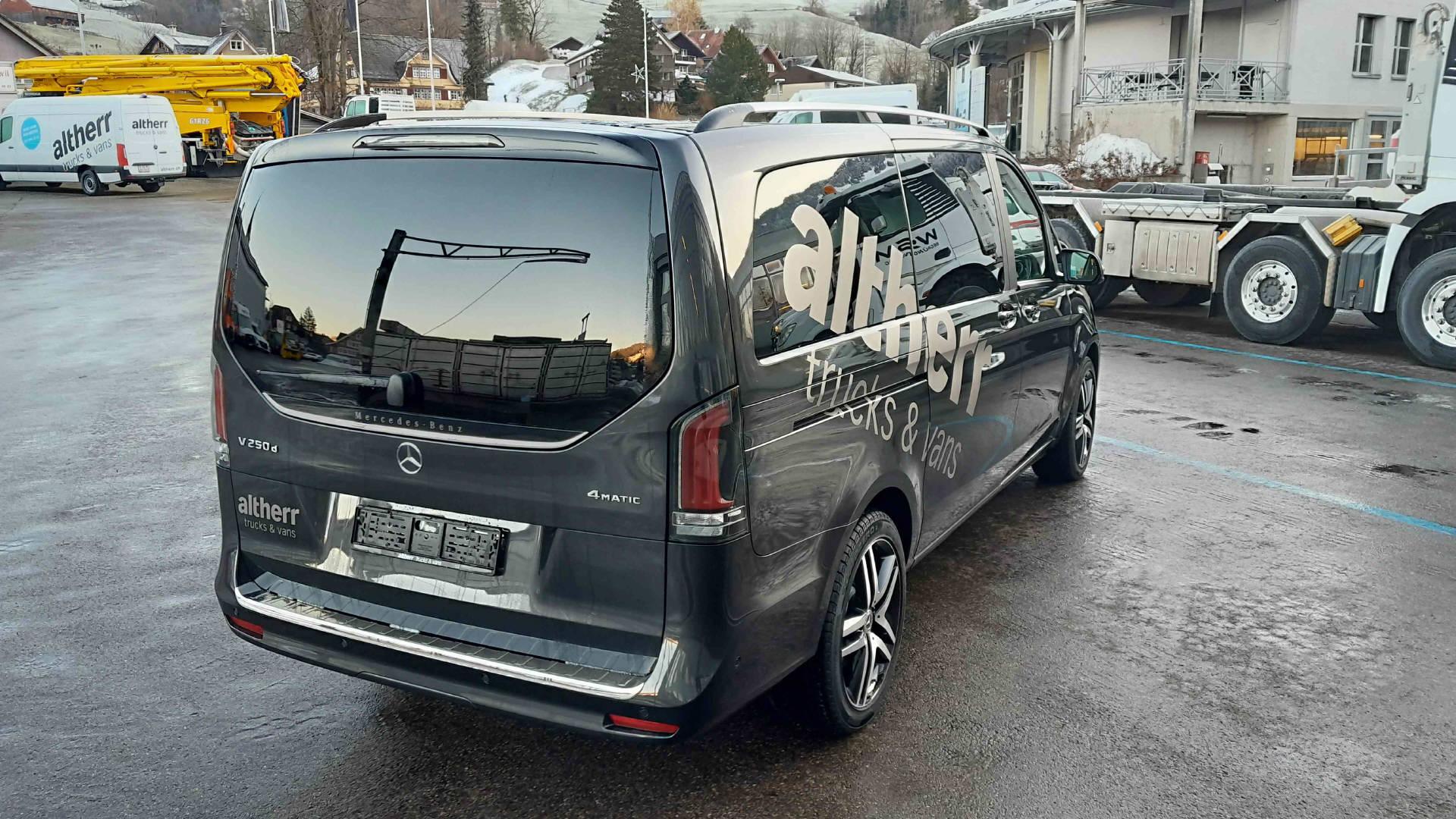 MERCEDES-BENZ V 250d Style L 4x4-image-4
