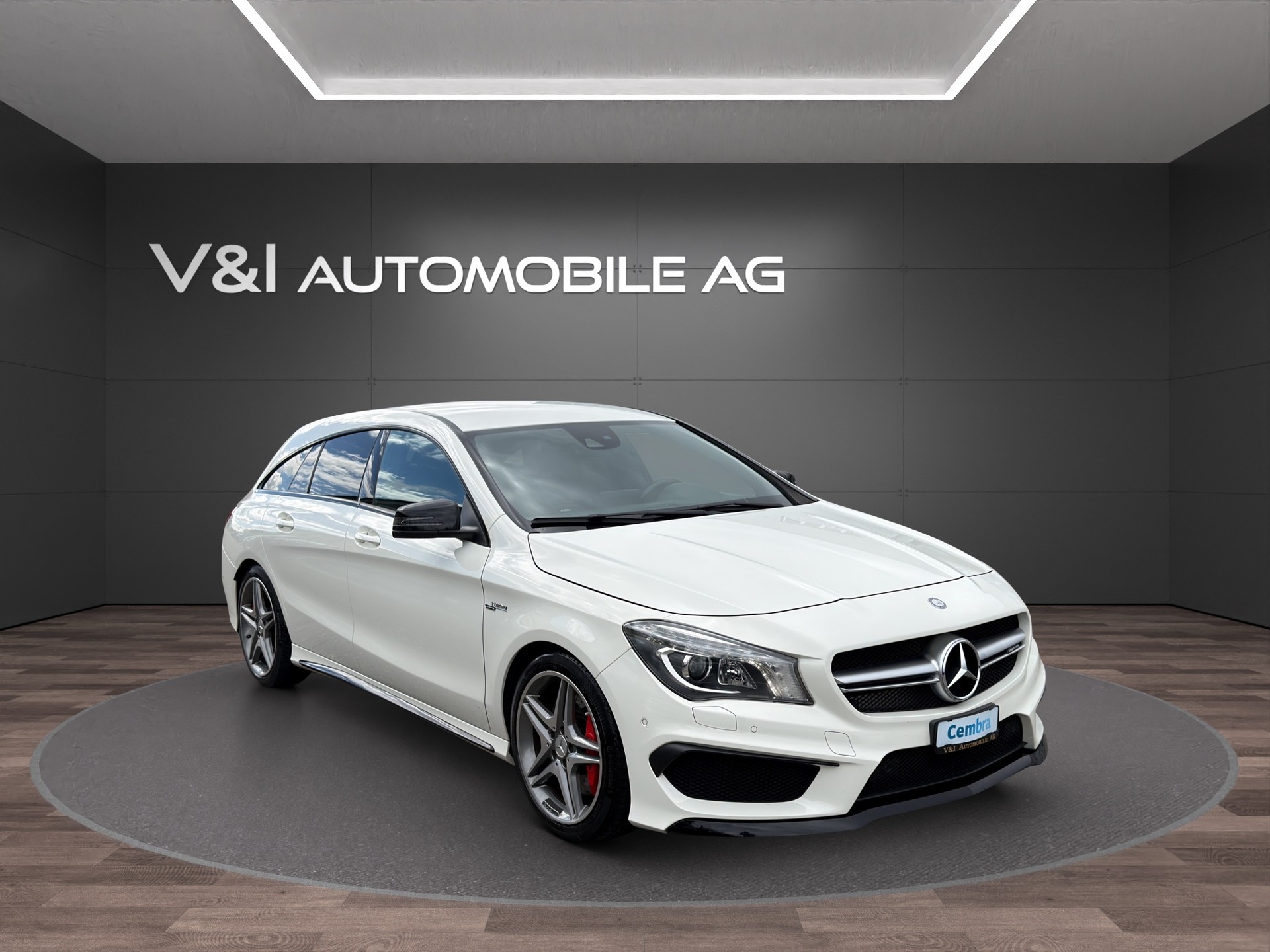 MERCEDES-BENZ CLA Shooting Brake 45 AMG 4Matic Speedshift-image-1