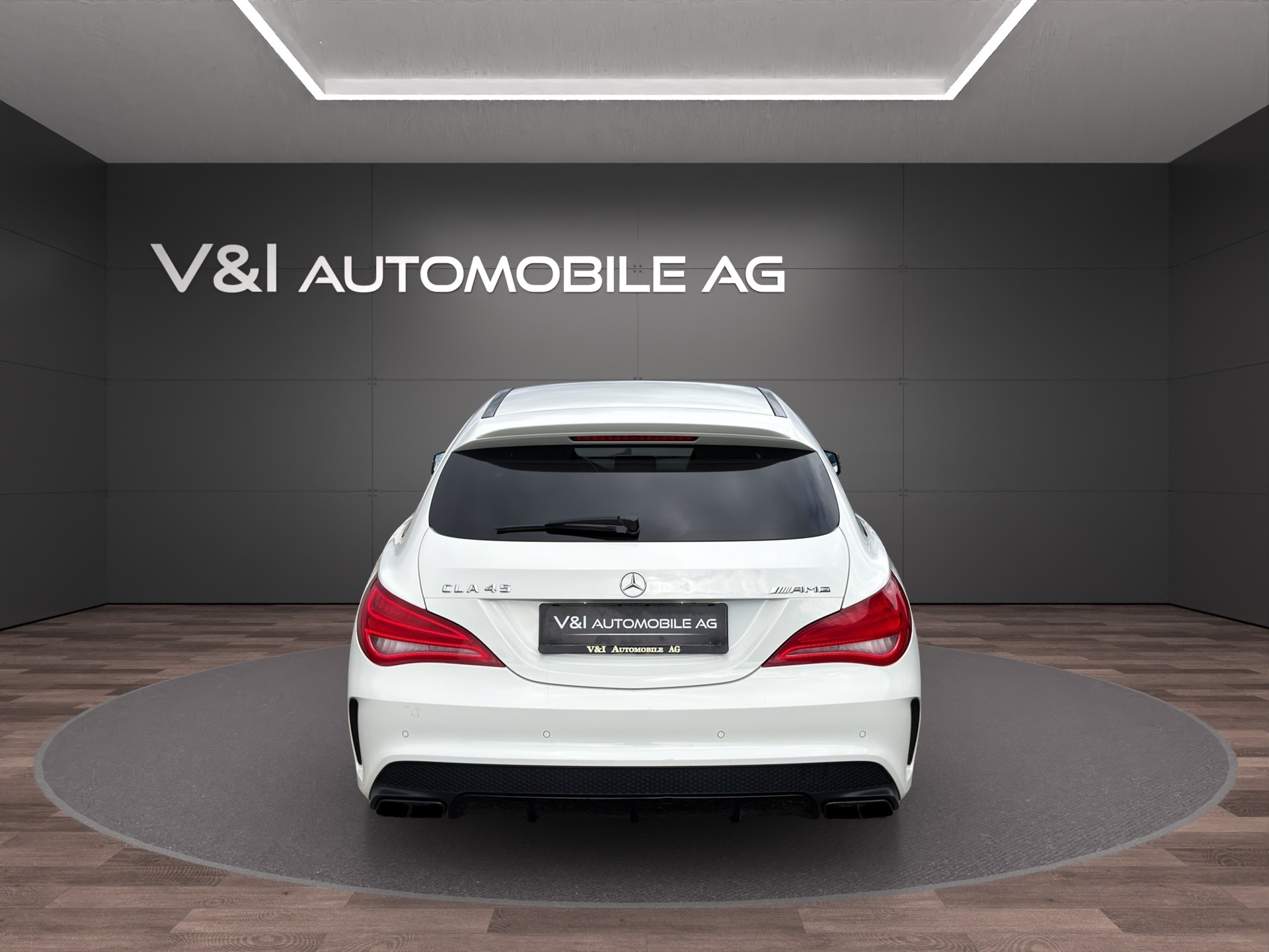 MERCEDES-BENZ CLA Shooting Brake 45 AMG 4Matic Speedshift-image-5