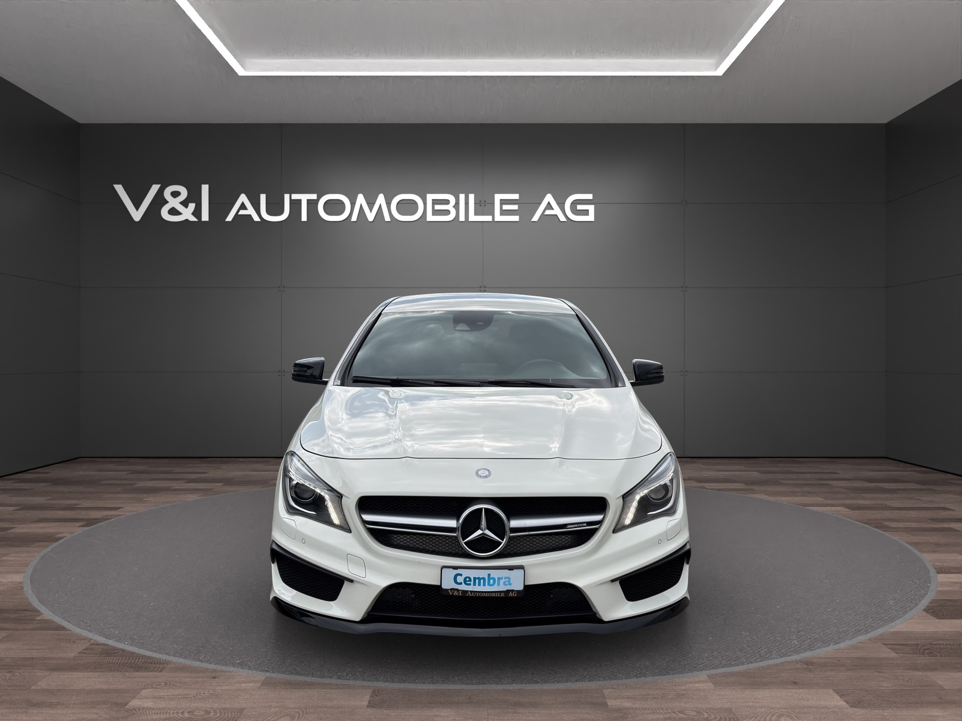 MERCEDES-BENZ CLA Shooting Brake 45 AMG 4Matic Speedshift-image-2