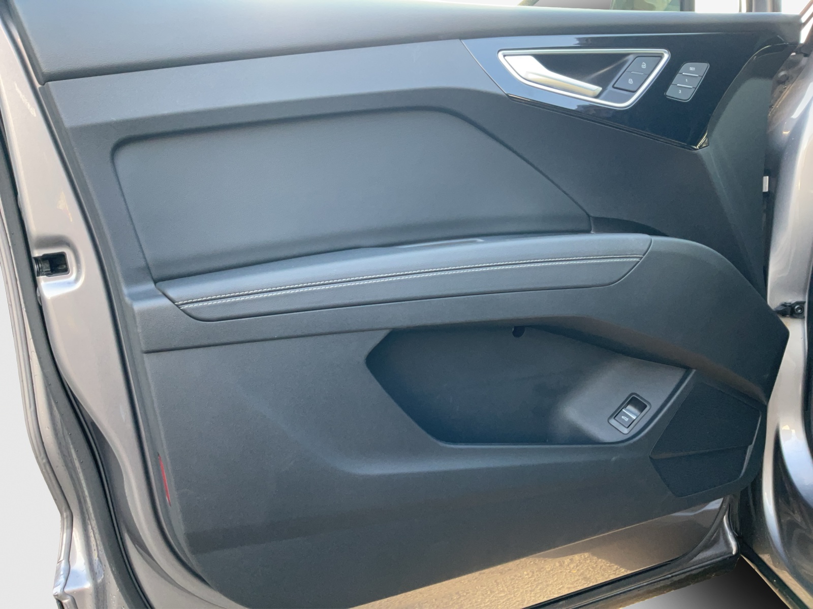 AUDI Q4 Sportback e-tron 50 quattro-image-14
