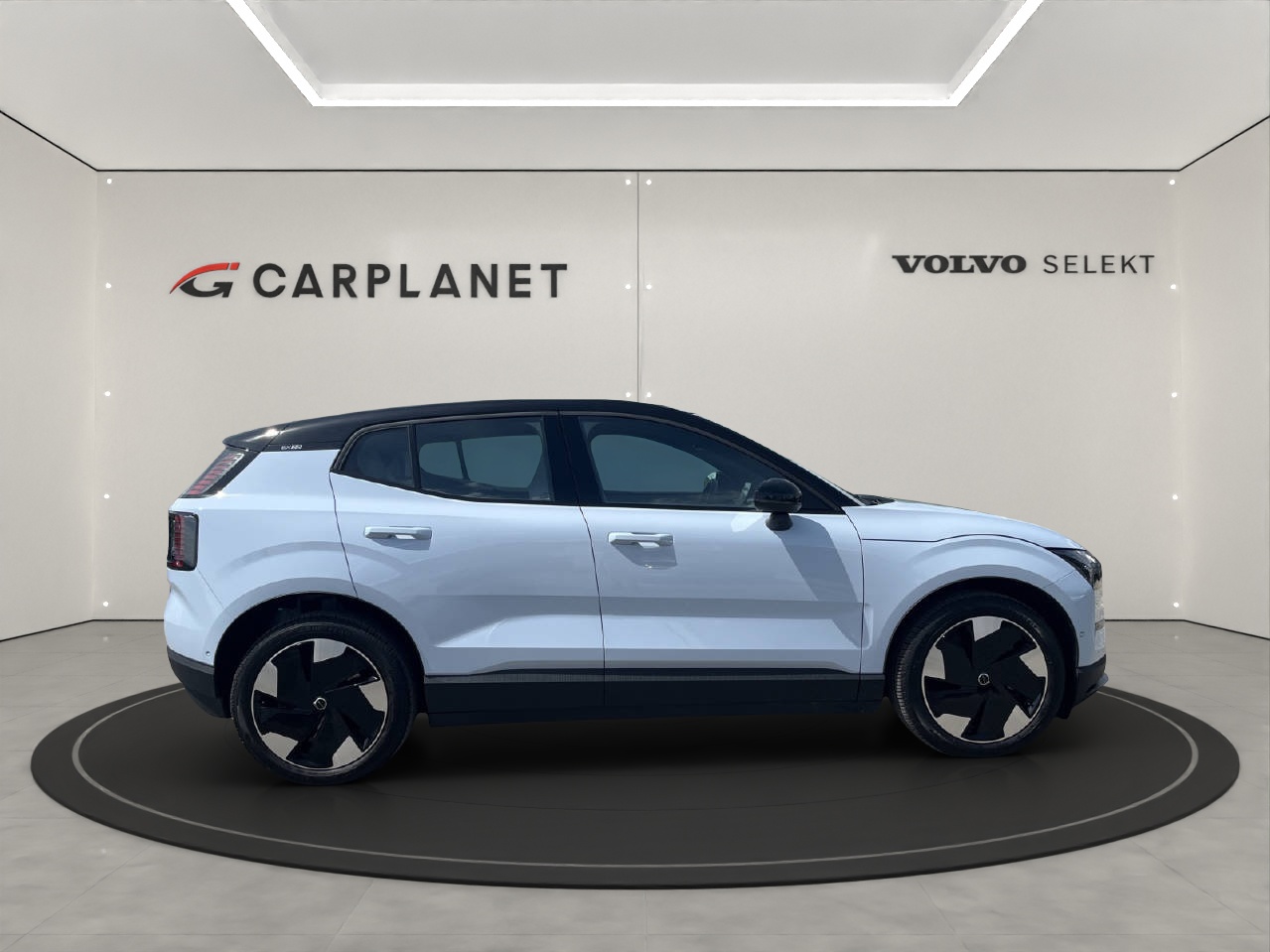 VOLVO EX30 E60 Twin Ultra Performance AWD .-image-2