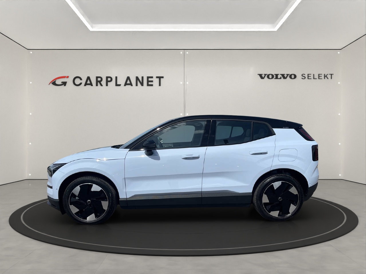 VOLVO EX30 E60 Twin Ultra Performance AWD .-image-1