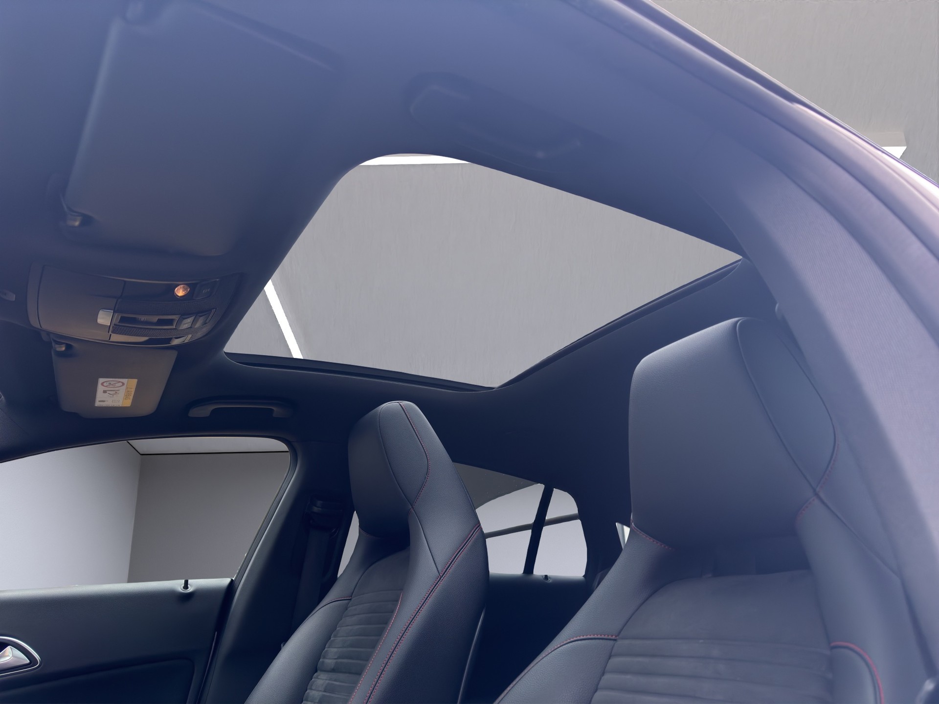 MERCEDES-BENZ CLA Shooting Brake 220 AMG Line 4Matic 7G-DCT-image-17