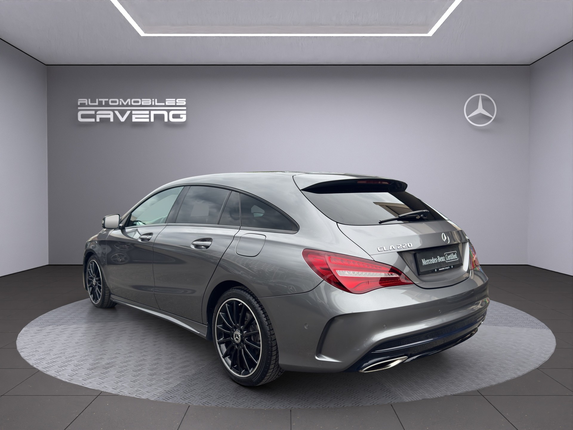 MERCEDES-BENZ CLA Shooting Brake 220 AMG Line 4Matic 7G-DCT-image-2
