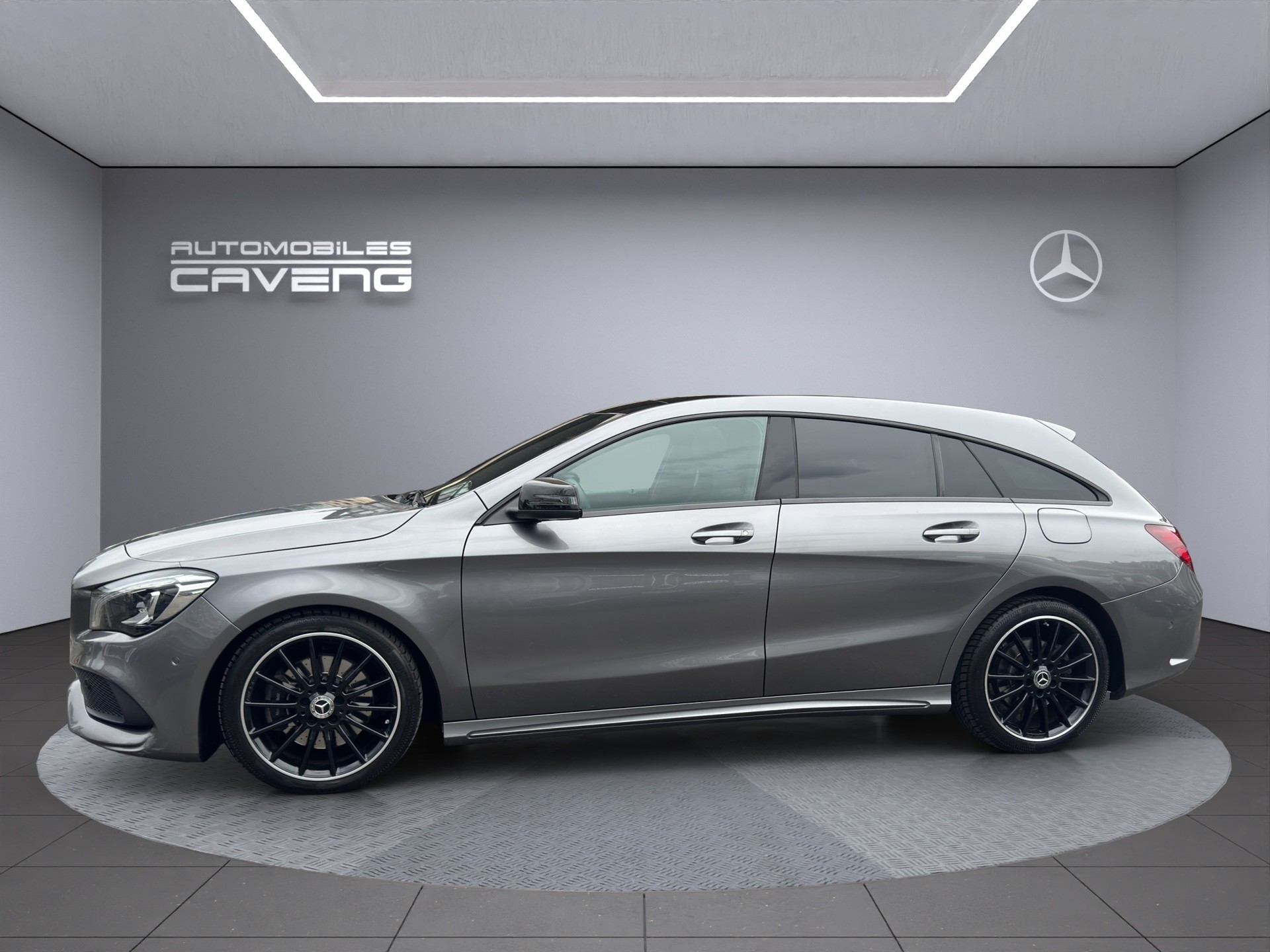 MERCEDES-BENZ CLA Shooting Brake 220 AMG Line 4Matic 7G-DCT-image-1