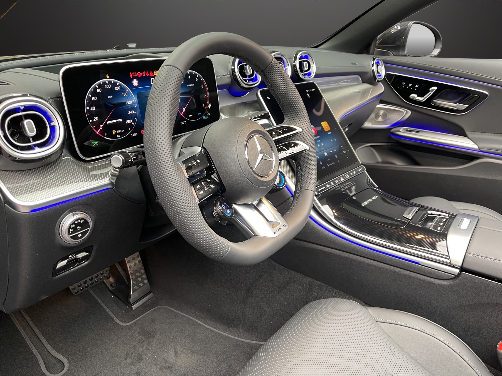 MERCEDES-BENZ CLE AMG 53 Cabrio 4Matic+-image-10