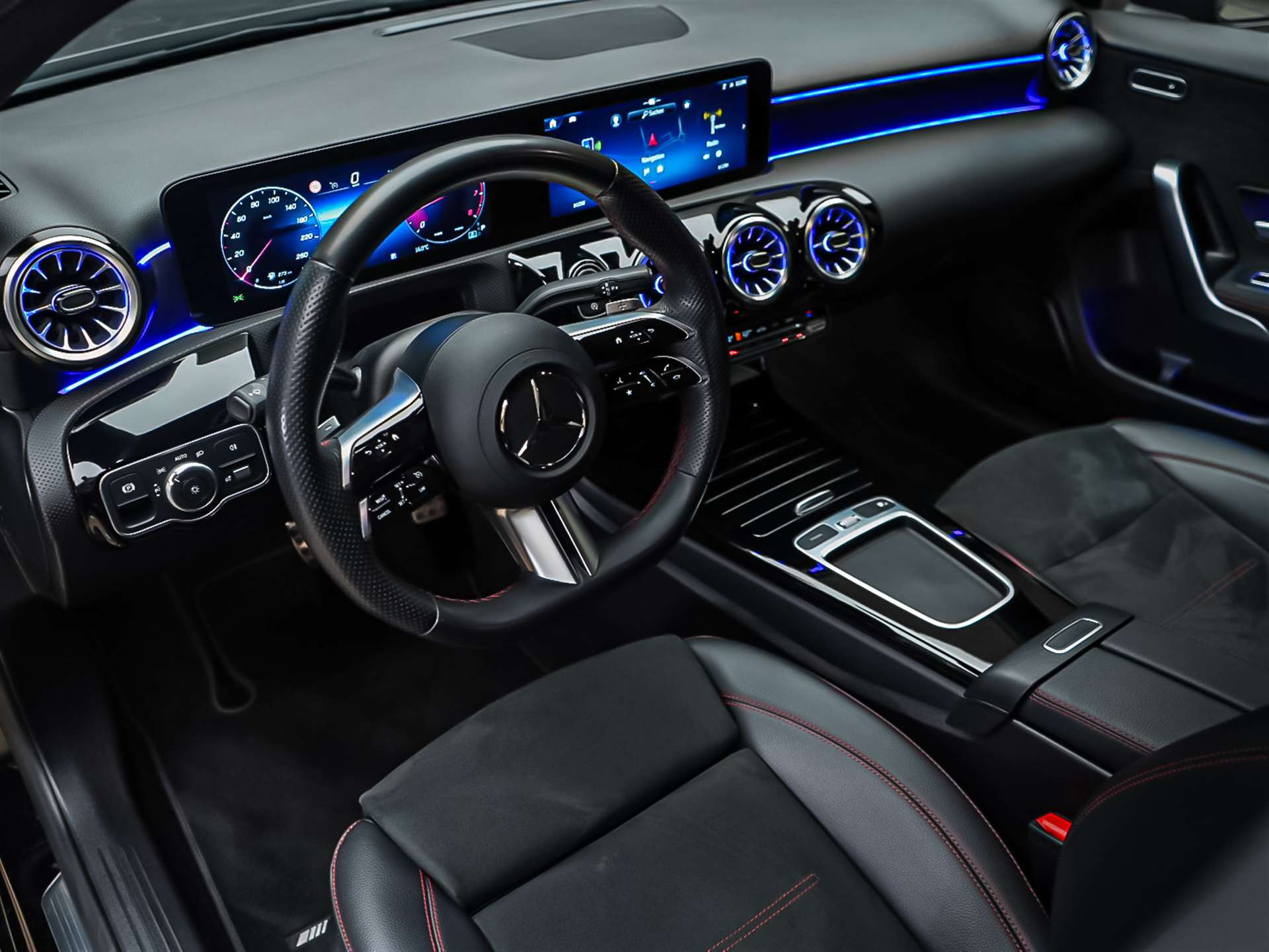 MERCEDES-BENZ A 200 AMG Line 7G-DCT *Limousine*Facelift*Kamera*-image-7