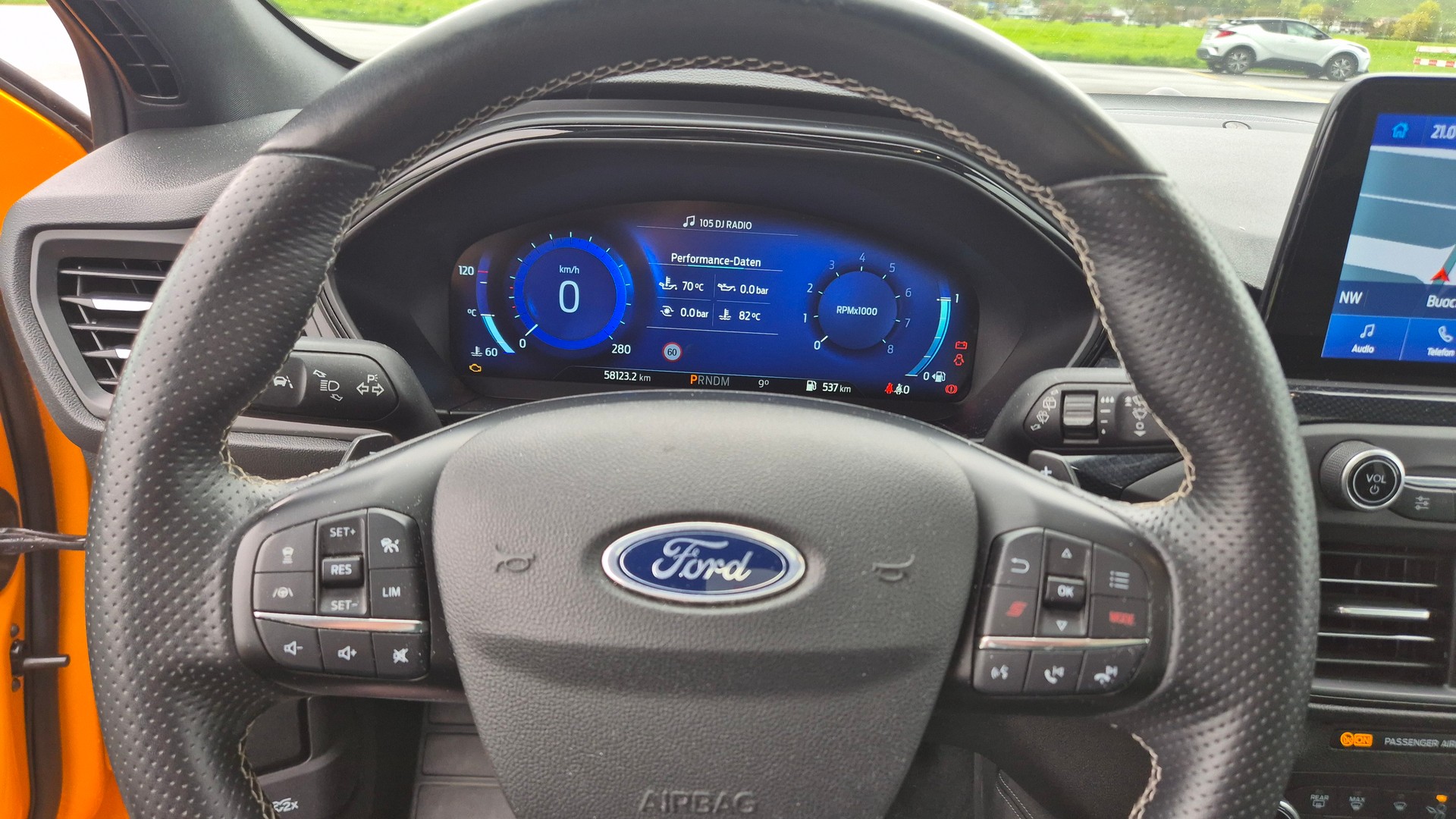 FORD Focus ST 2.3 Styling Paket Automat-image-6