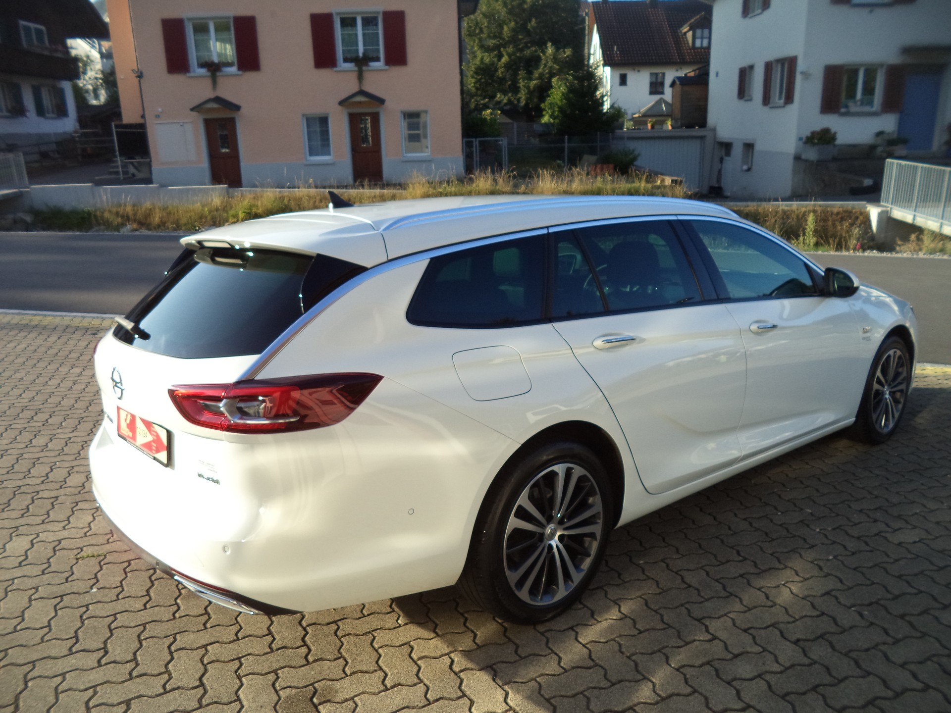 OPEL Insignia 1.6 T Sports Tourer Excellence Automatic-image-8