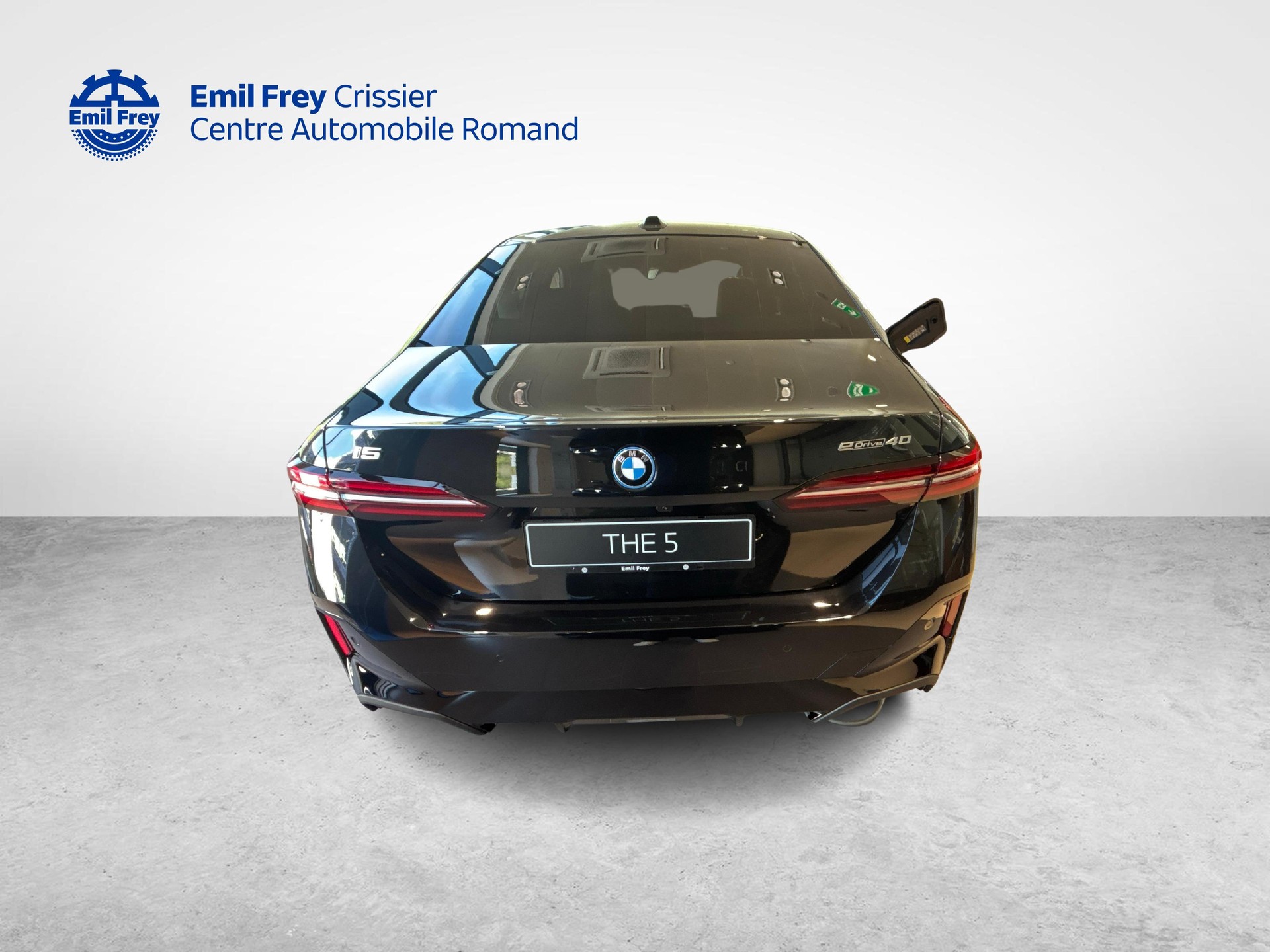 BMW i5 eDrive40-image-3