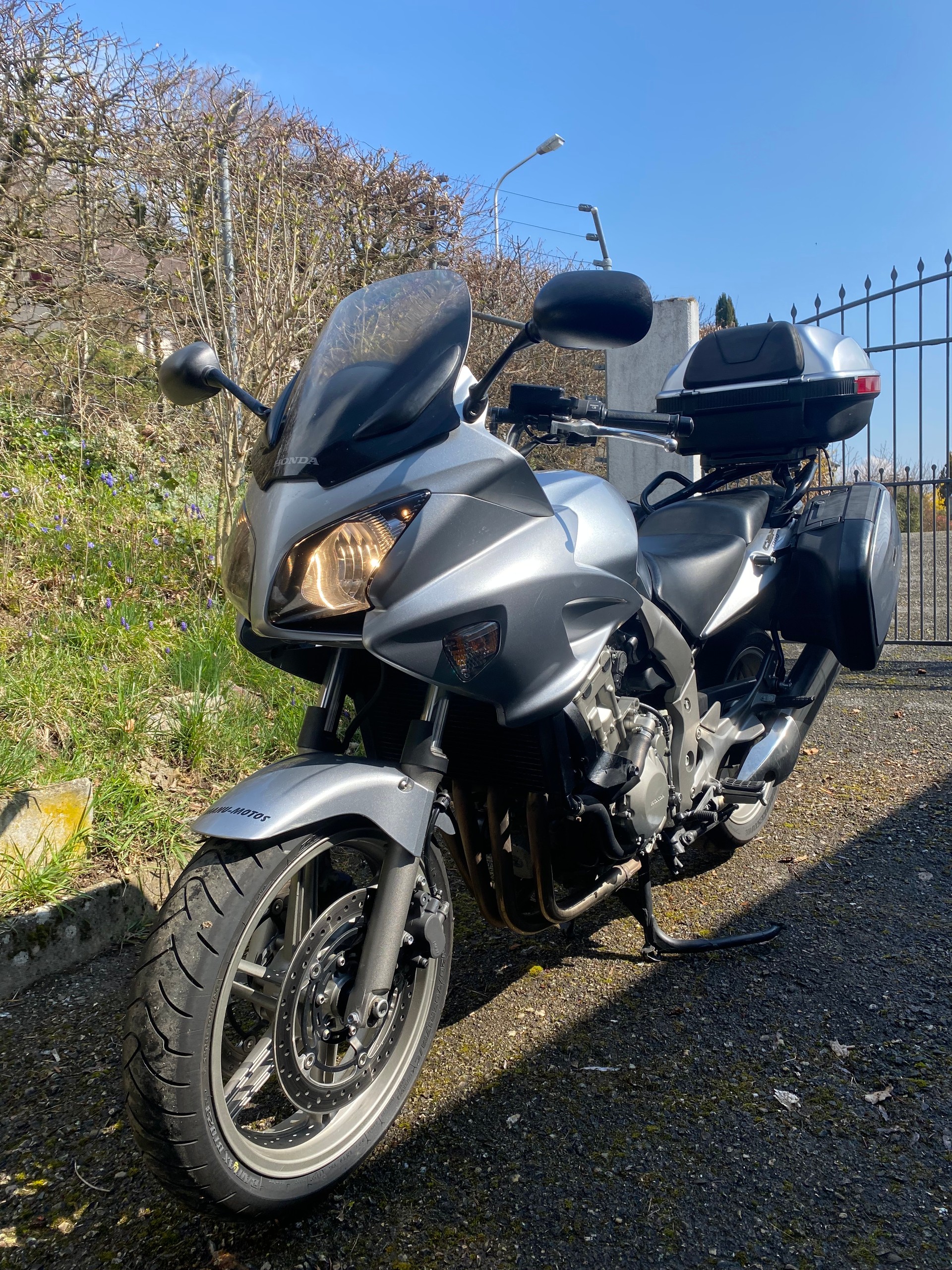 HONDA CBF 1000