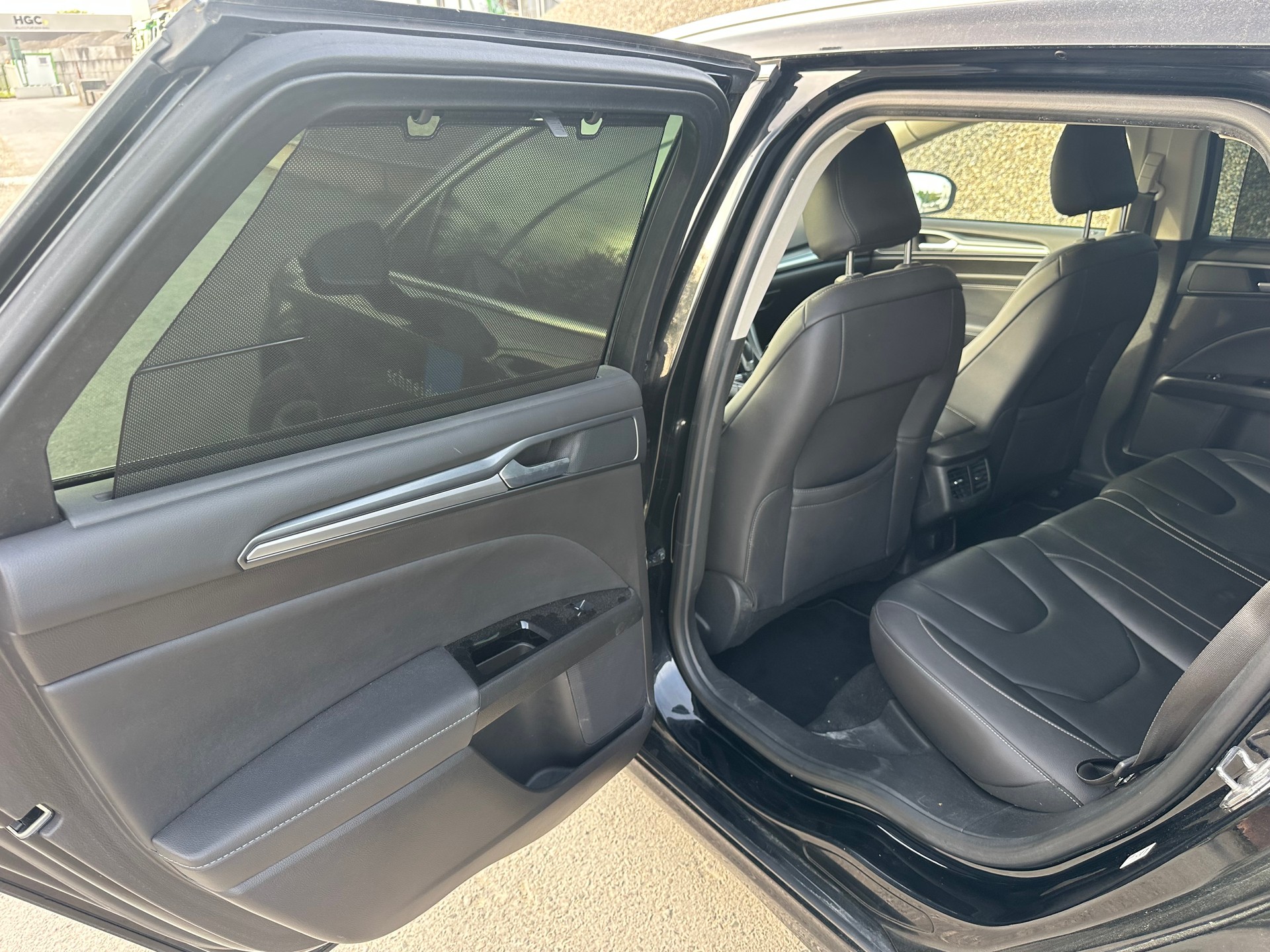 FORD Mondeo 2.0 TDCi Titanium AWD PowerShift-image-9