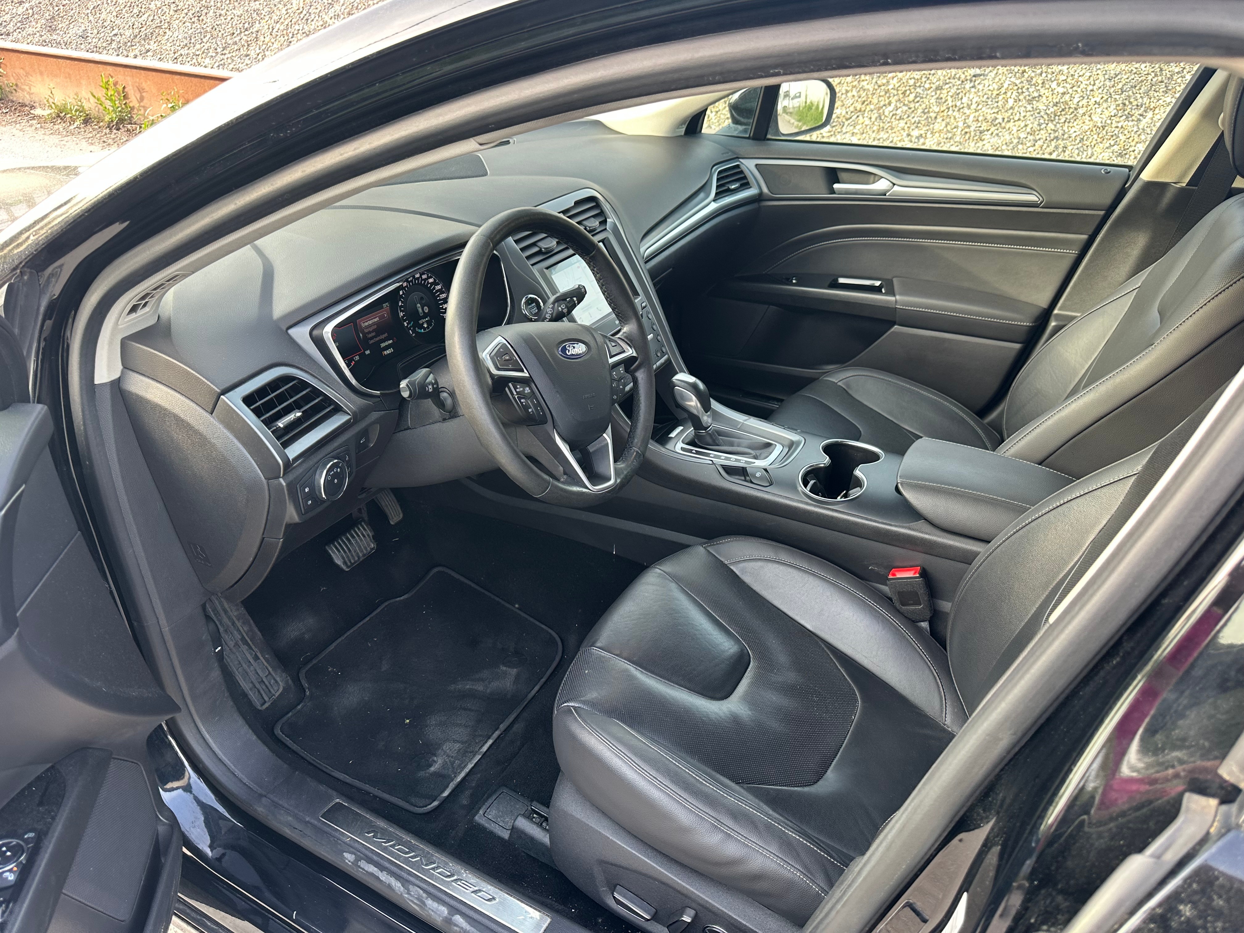 FORD Mondeo 2.0 TDCi Titanium AWD PowerShift — slika 7
