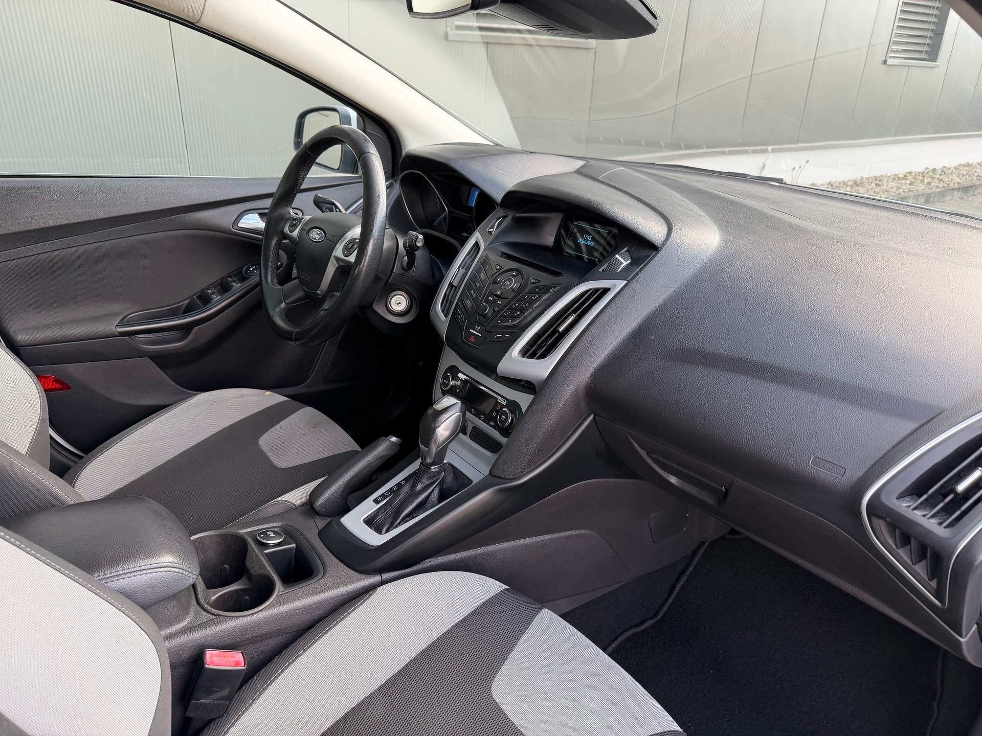 FORD Focus 2.0 TDCi Titanium PowerShift-image-11
