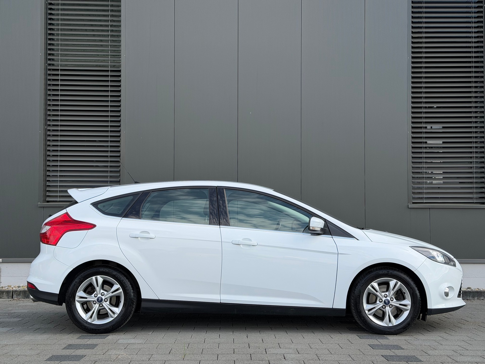 FORD Focus 2.0 TDCi Titanium PowerShift-image-2