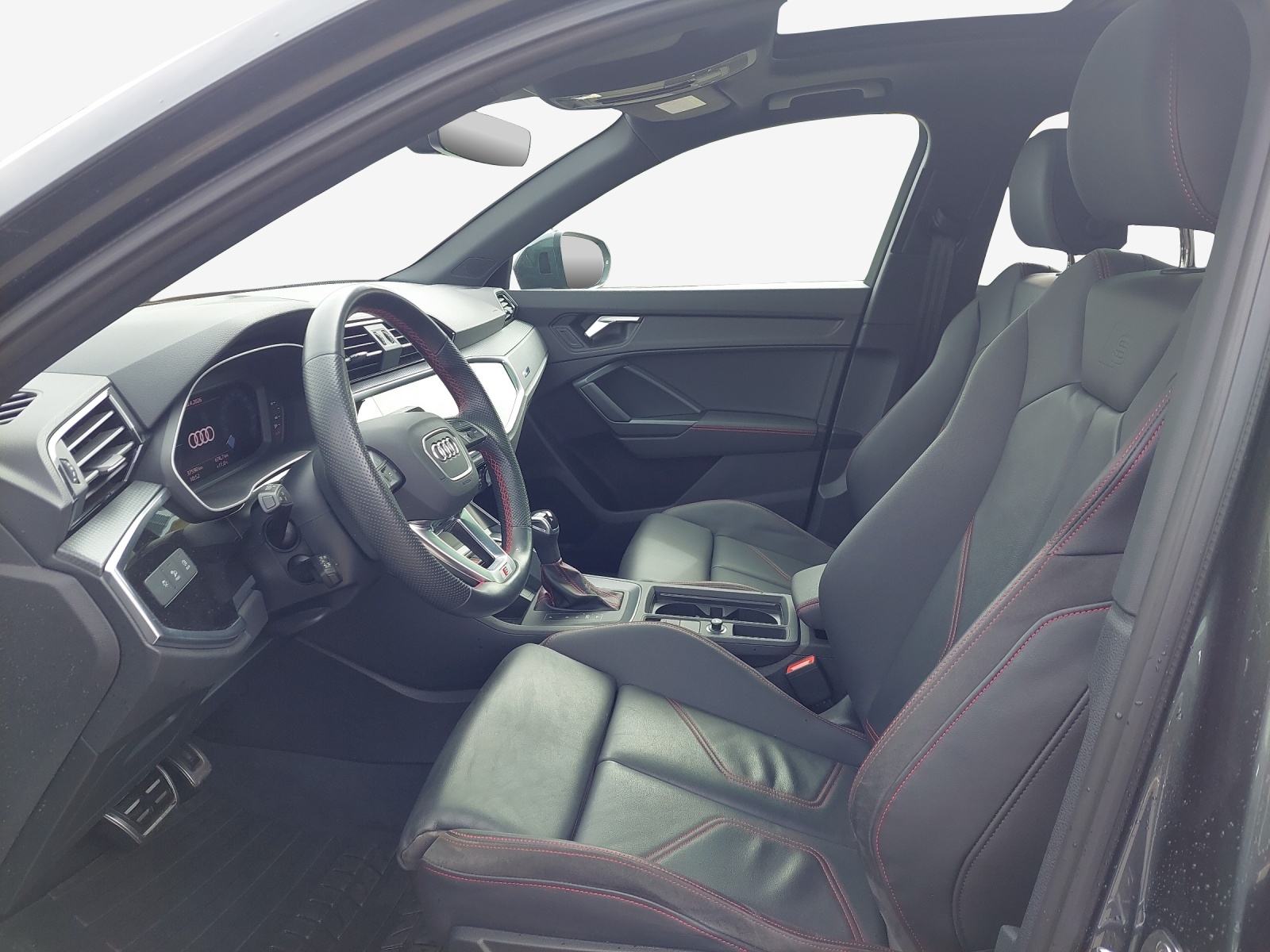 AUDI Q3 45 TFSI e S line S-tronic-image-7